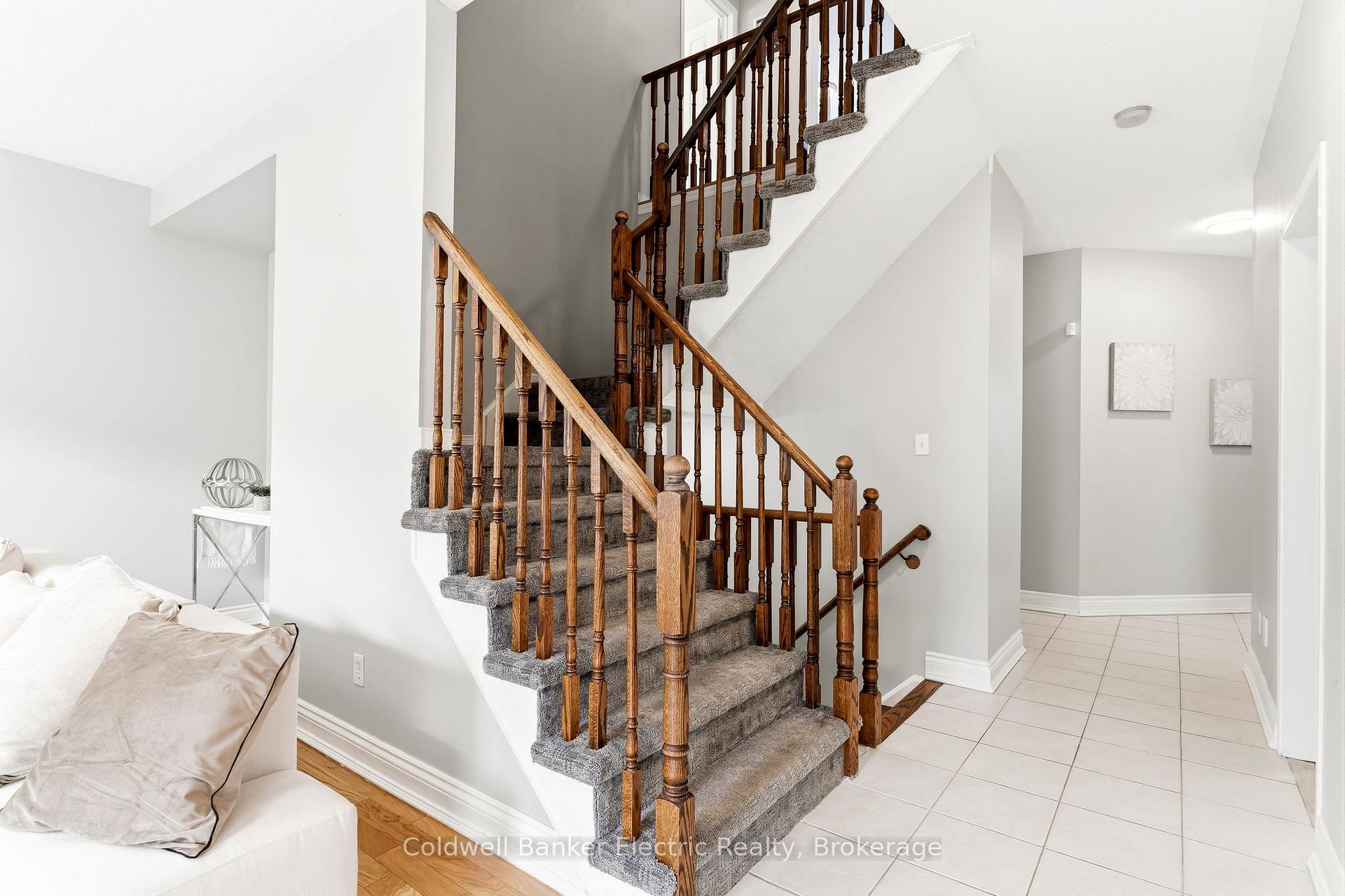 Photo 24 of 1407 Ashgrove Crescent, Oshawa, Pinecrest — HOMEH
