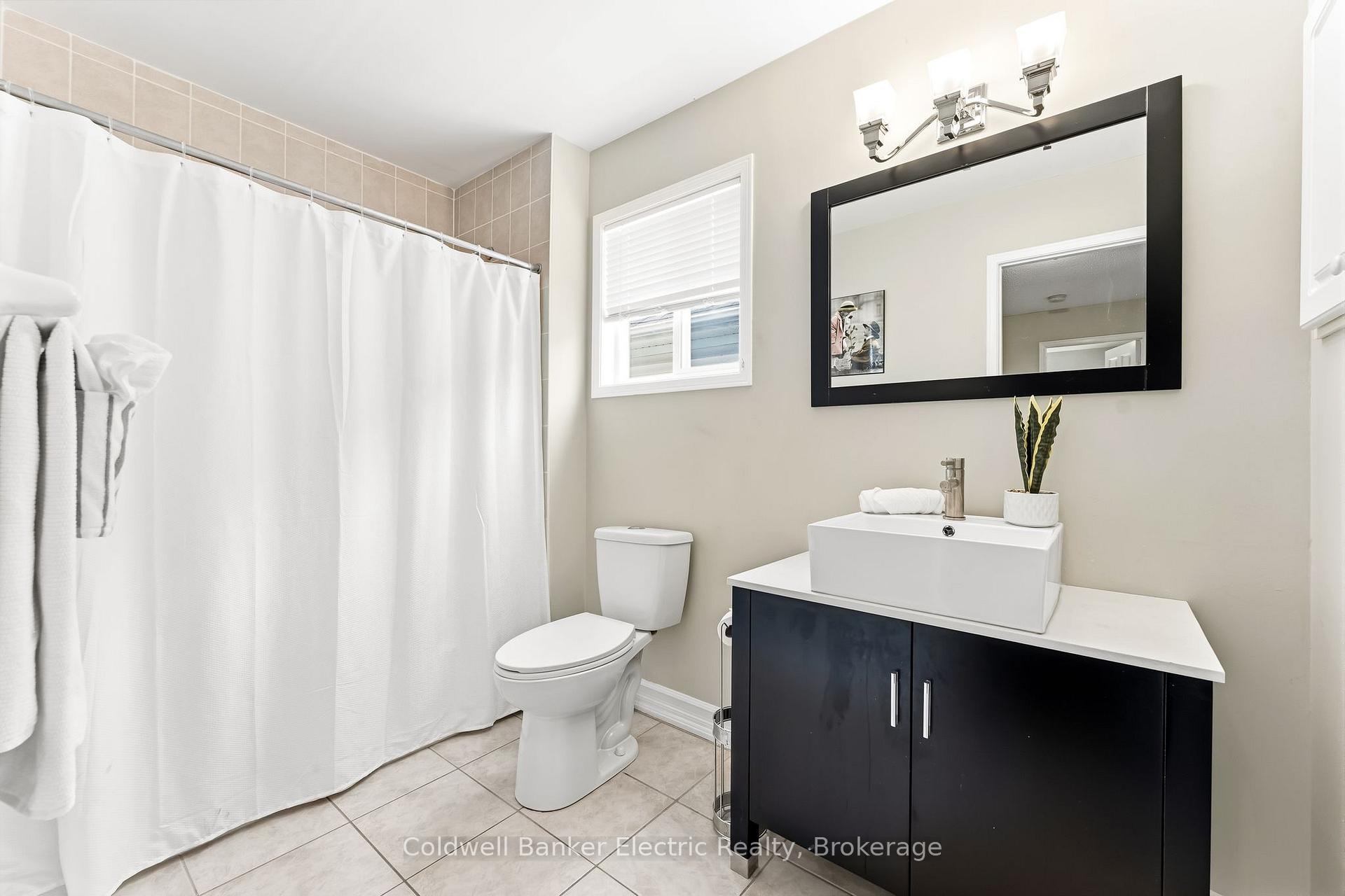 Photo 41 of 1407 Ashgrove Crescent, Oshawa, Pinecrest — HOMEH