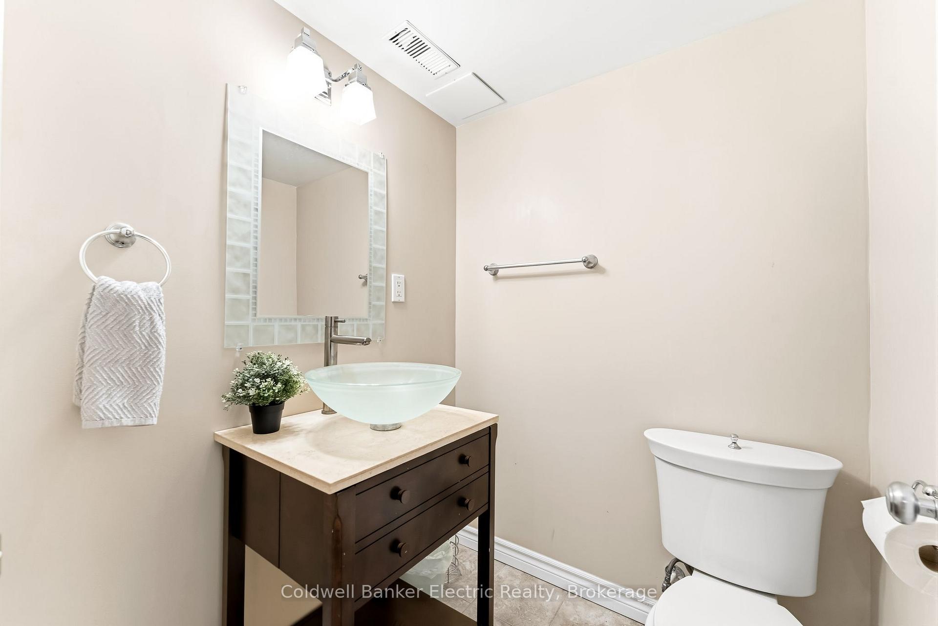 Photo 46 of 1407 Ashgrove Crescent, Oshawa, Pinecrest — HOMEH