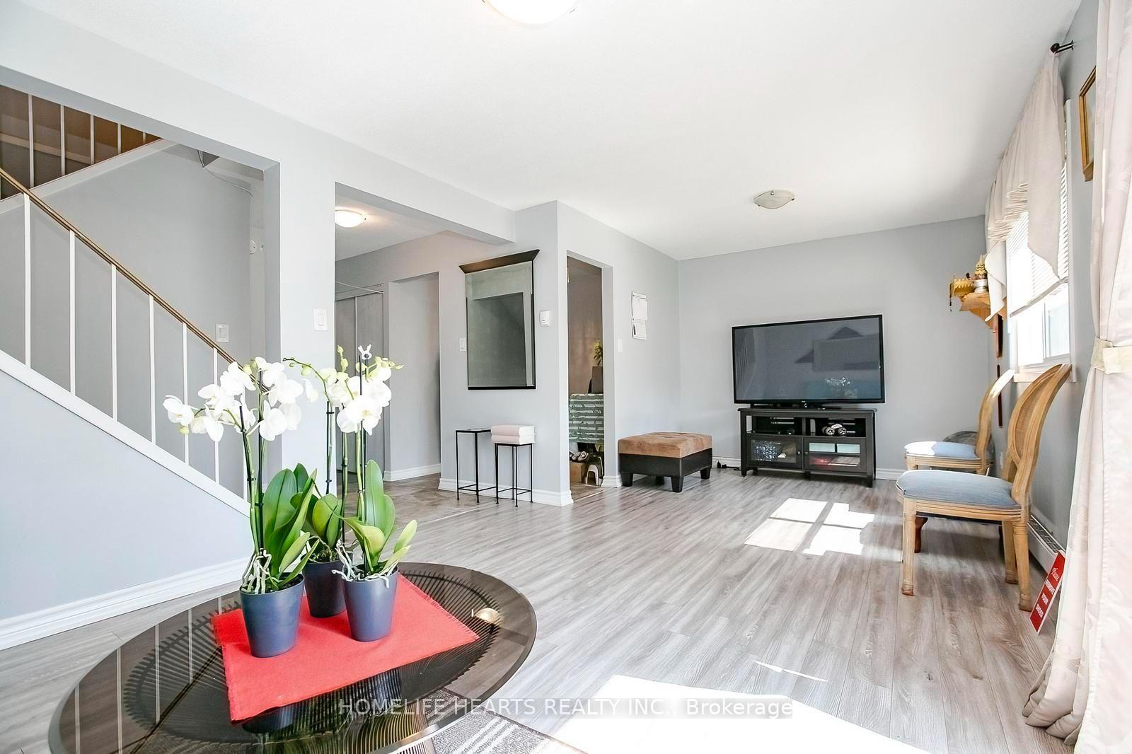 Photo 14 of 21 Jackman Drive, Brampton, Northgate — HOMEH