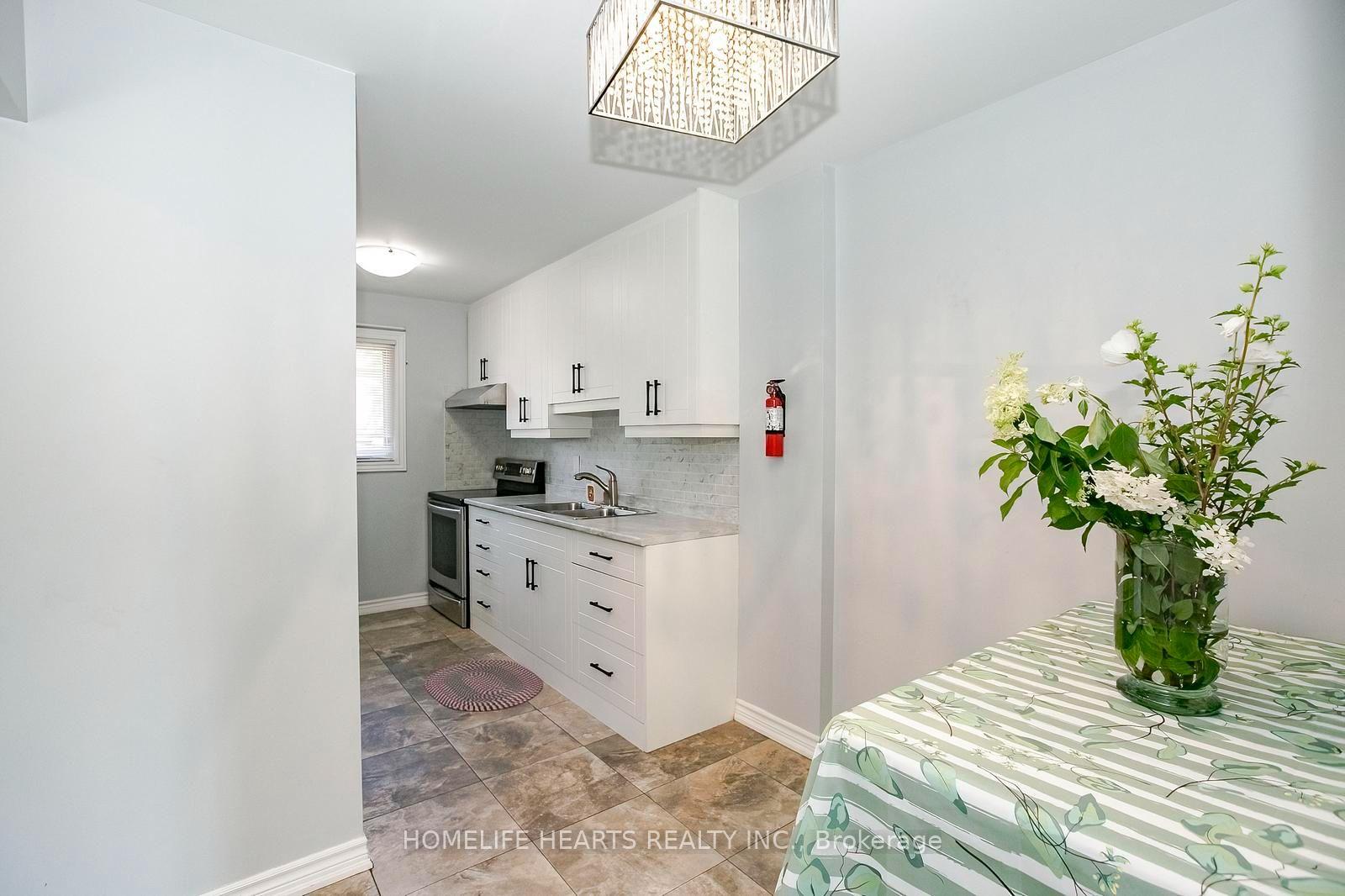 Photo 17 of 21 Jackman Drive, Brampton, Northgate — HOMEH