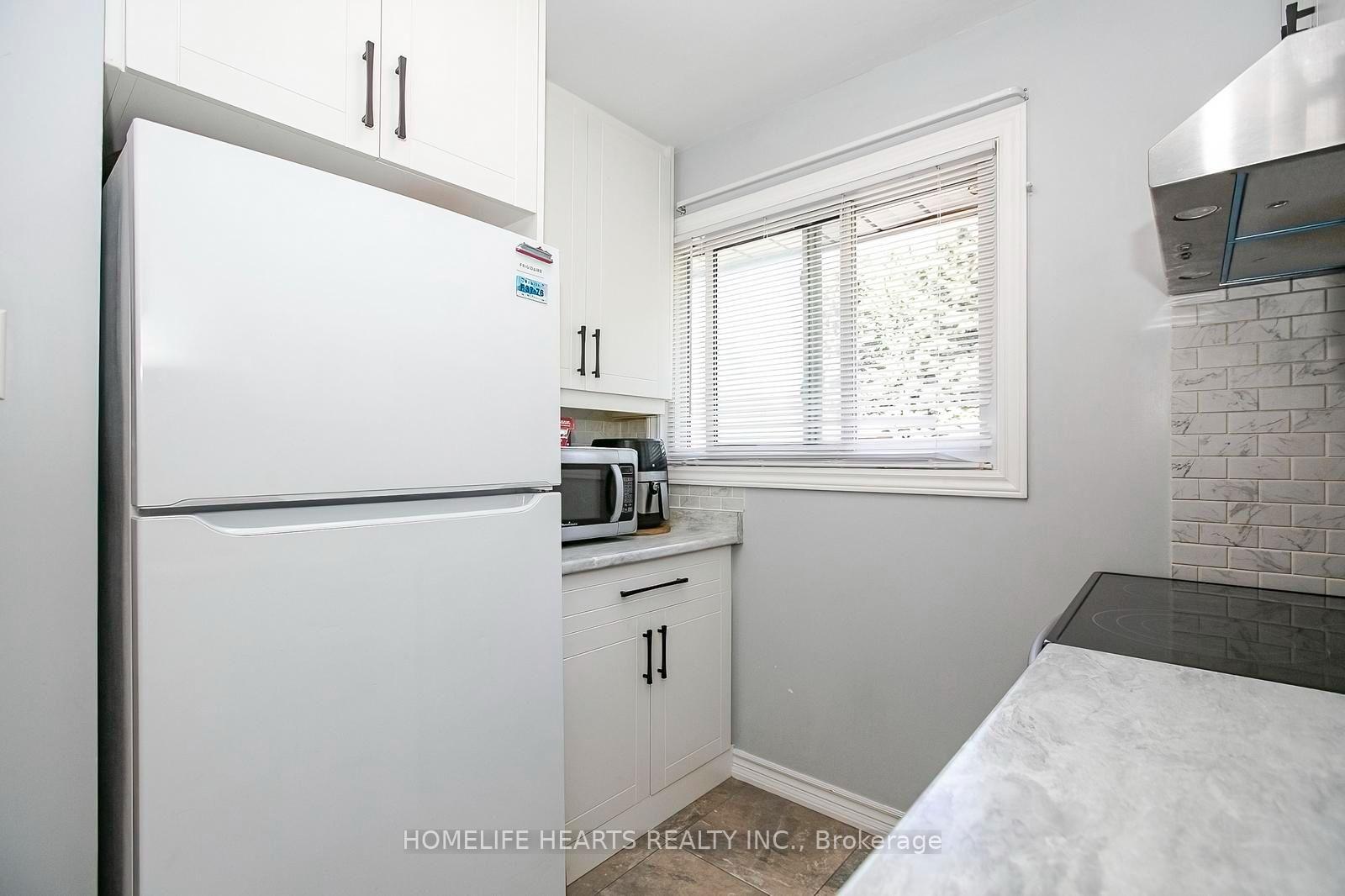 Photo 22 of 21 Jackman Drive, Brampton, Northgate — HOMEH
