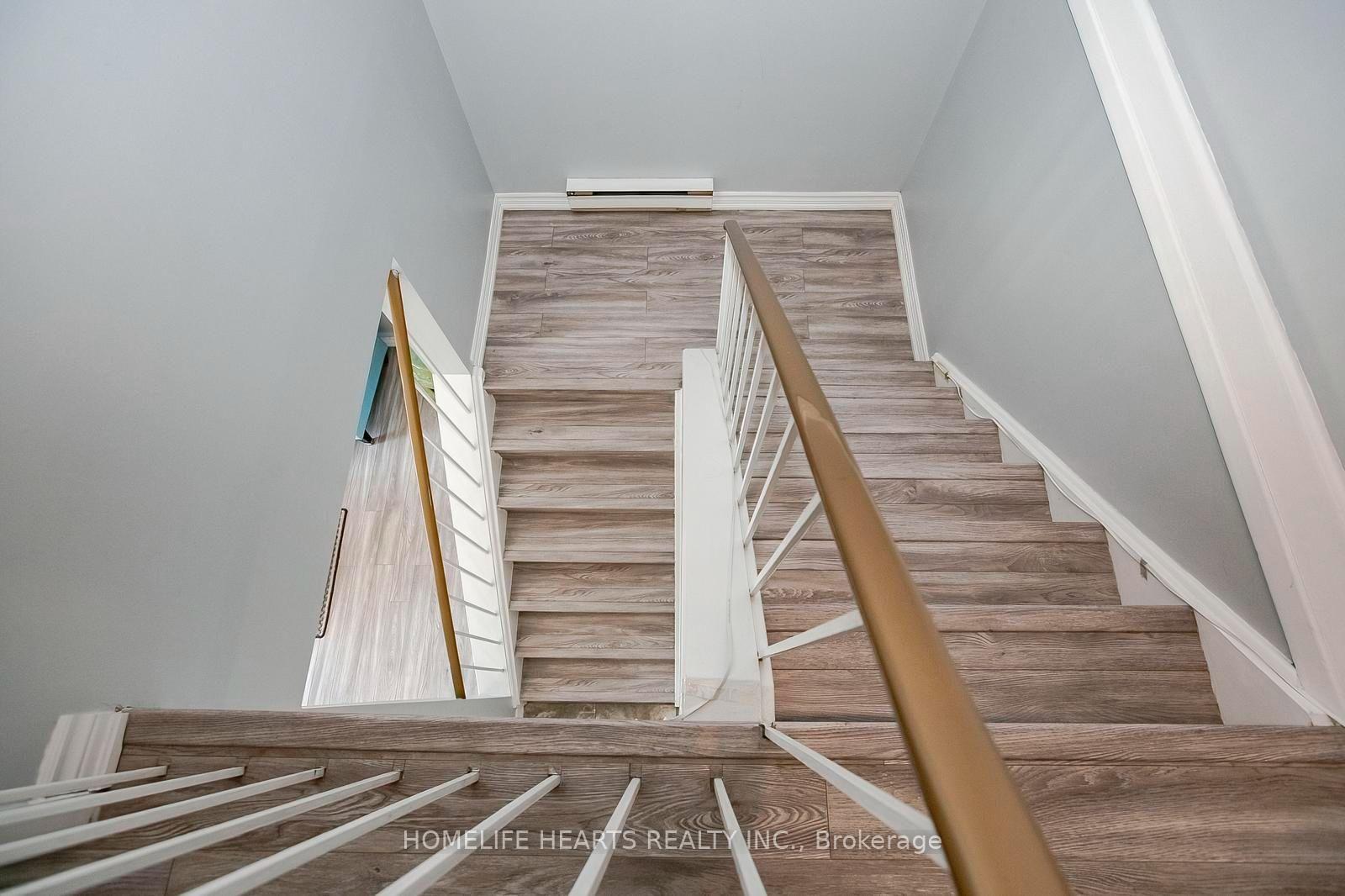 Photo 25 of 21 Jackman Drive, Brampton, Northgate — HOMEH