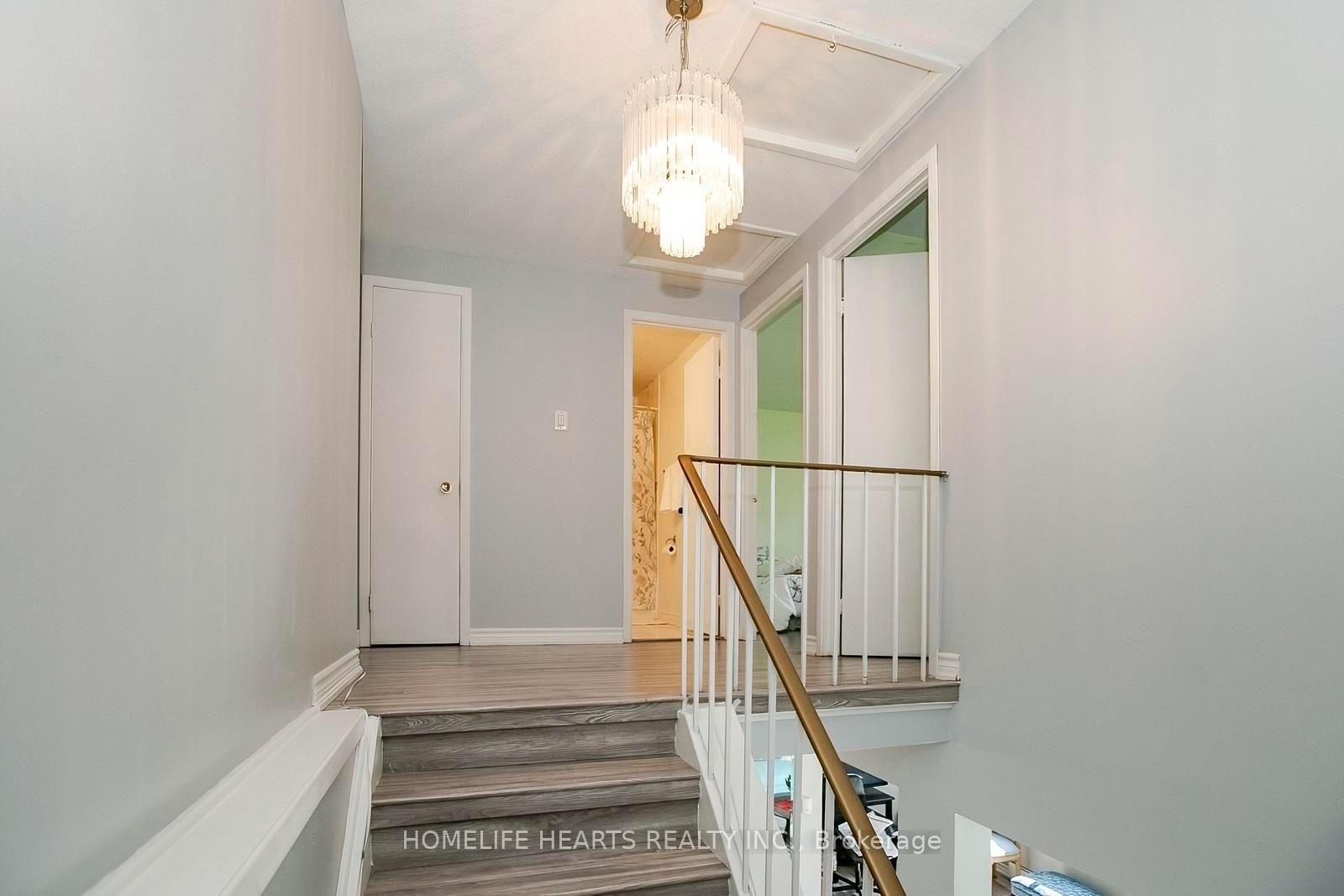 Photo 26 of 21 Jackman Drive, Brampton, Northgate — HOMEH