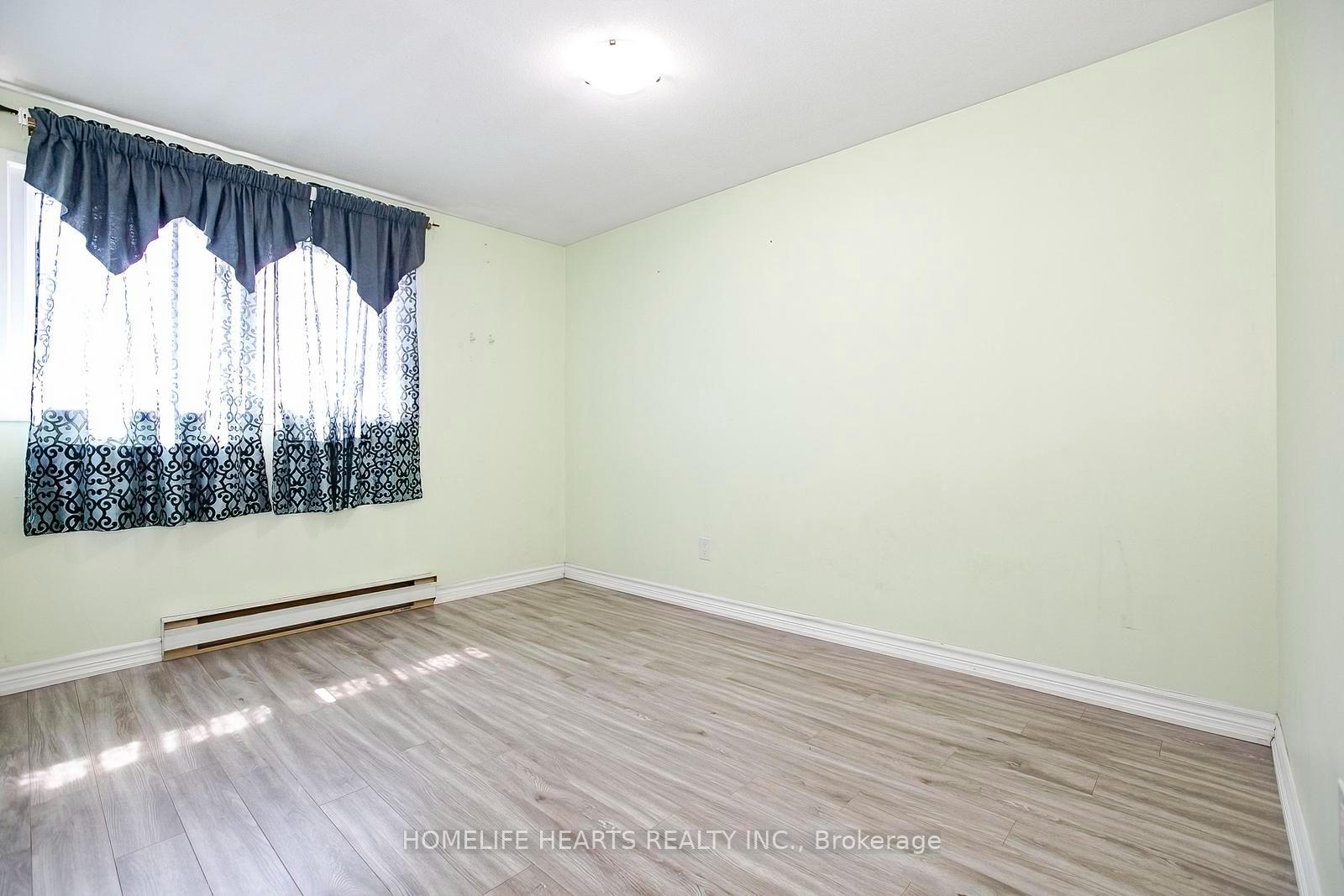 Photo 29 of 21 Jackman Drive, Brampton, Northgate — HOMEH