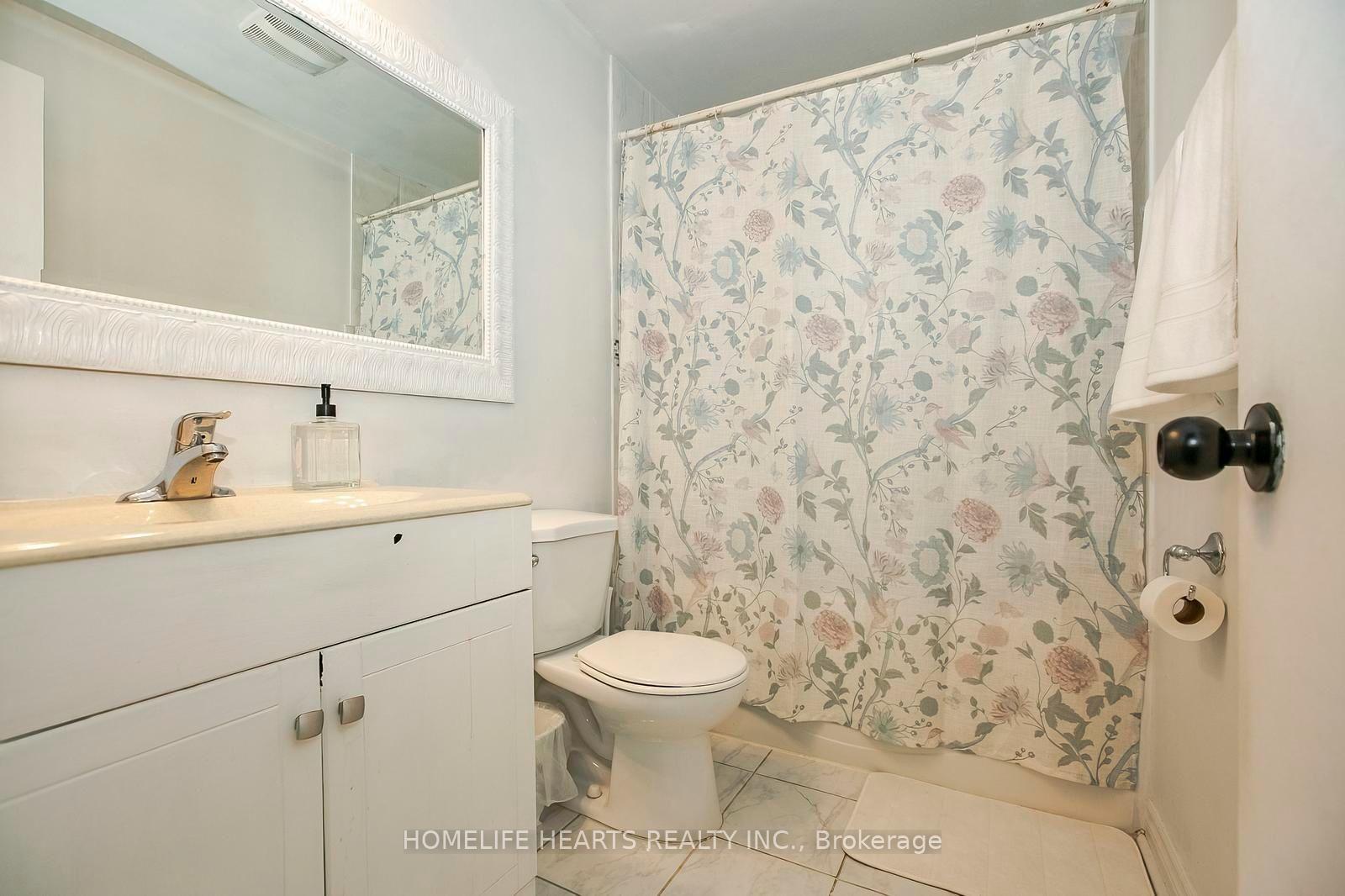 Photo 31 of 21 Jackman Drive, Brampton, Northgate — HOMEH