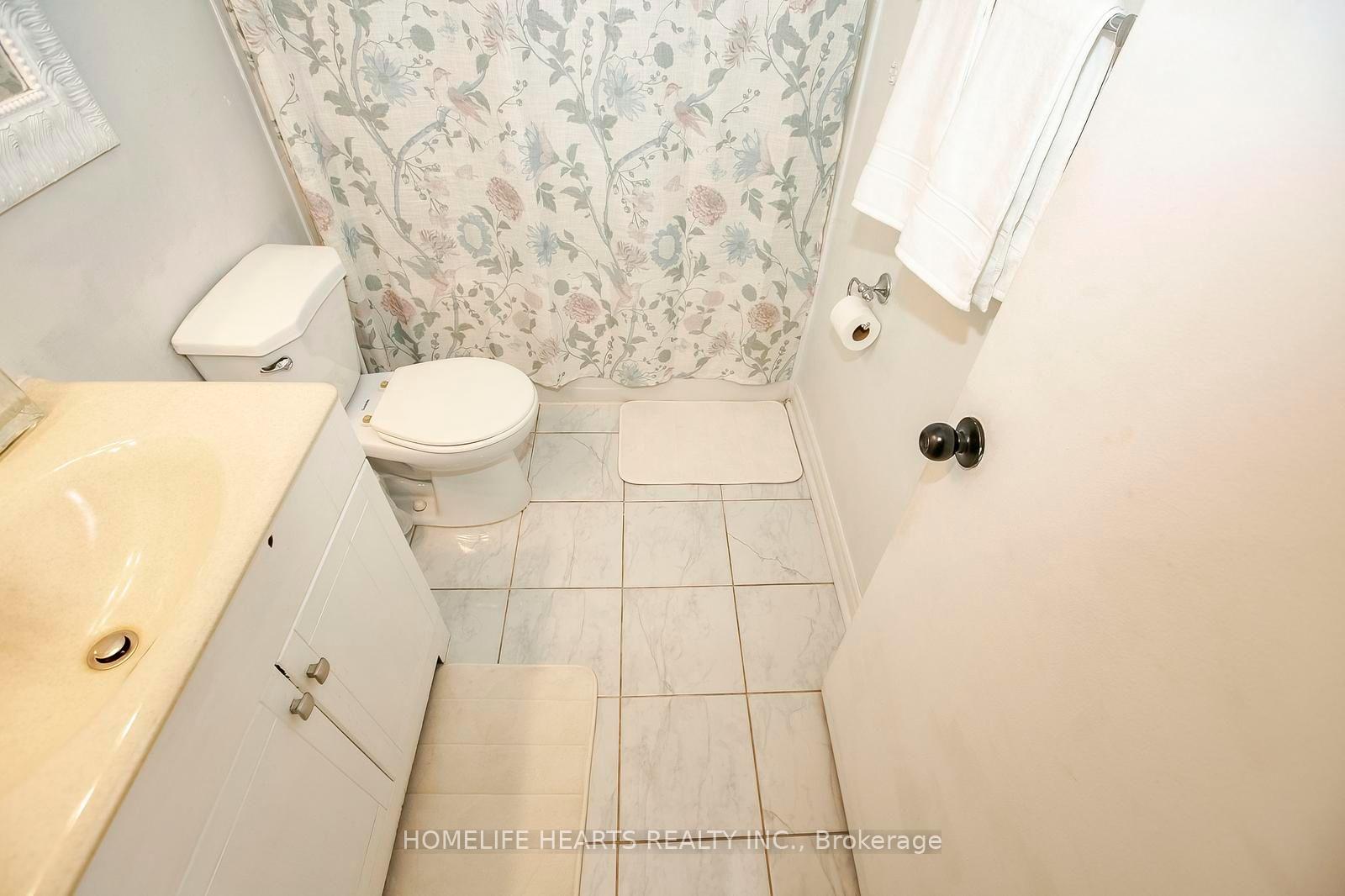 Photo 32 of 21 Jackman Drive, Brampton, Northgate — HOMEH