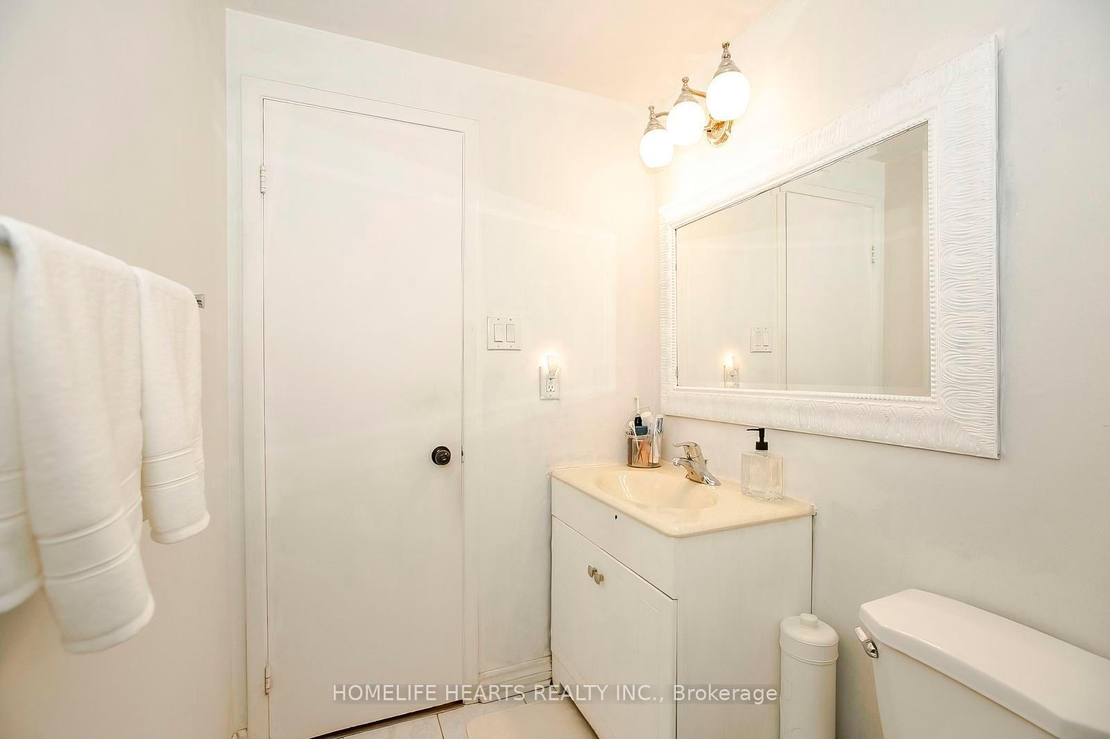 Photo 33 of 21 Jackman Drive, Brampton, Northgate — HOMEH