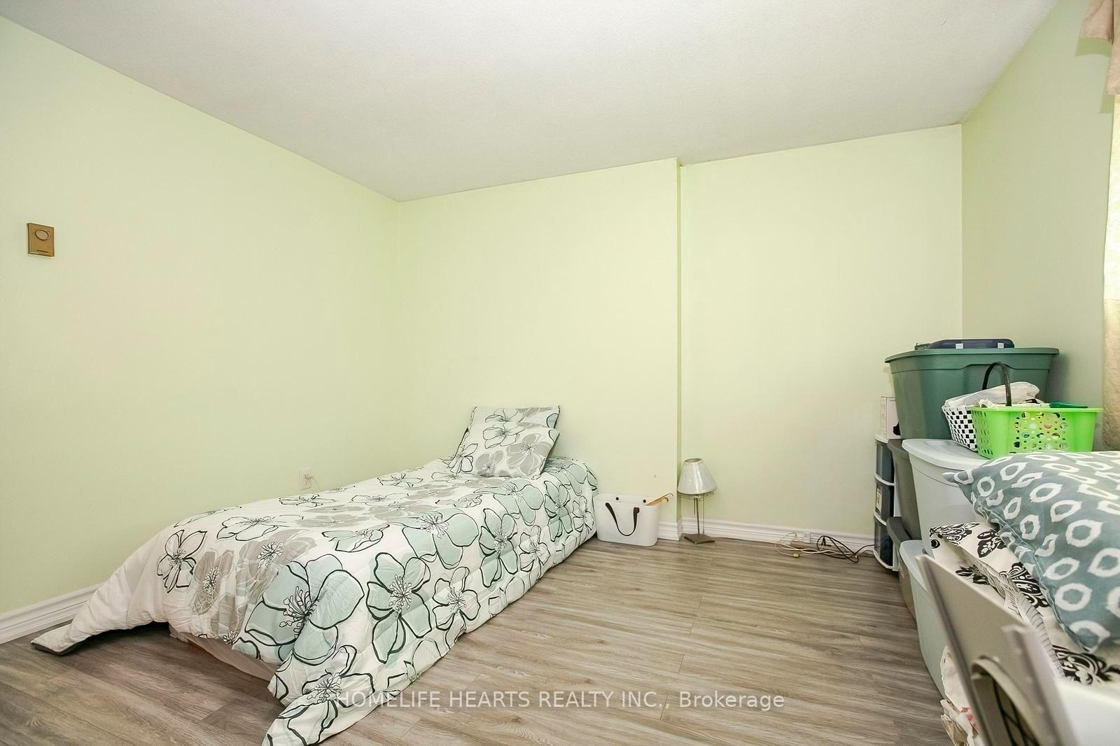 Photo 36 of 21 Jackman Drive, Brampton, Northgate — HOMEH