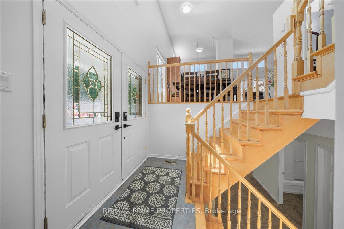 Photo 4 of 201 Gladeview Private, Ottawa, Upper Hunt Club — HOMEH