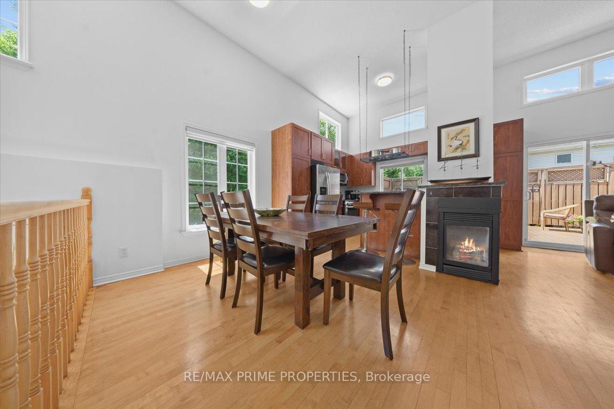 Photo 5 of 201 Gladeview Private, Ottawa, Upper Hunt Club — HOMEH