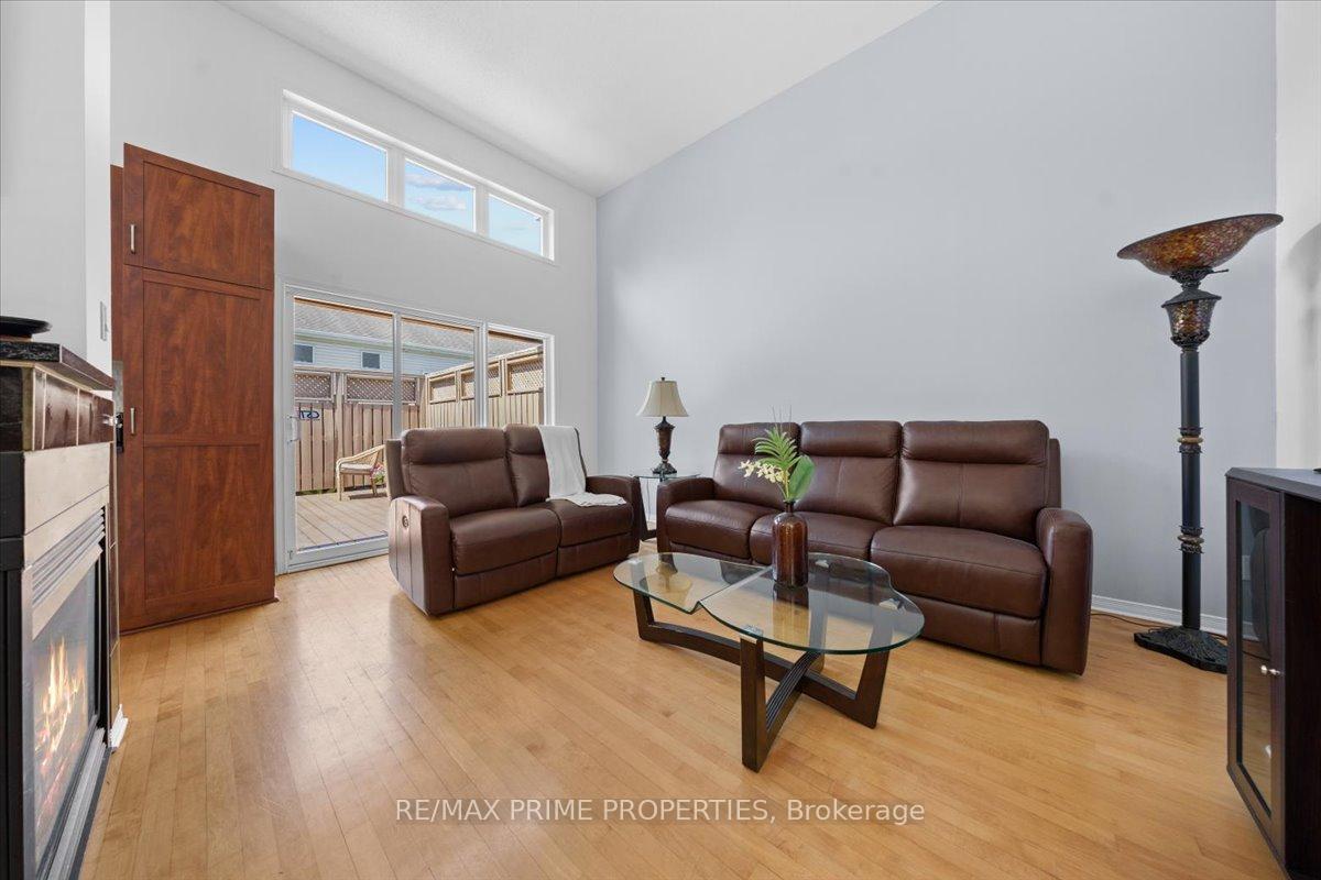 Photo 9 of 201 Gladeview Private, Ottawa, Upper Hunt Club — HOMEH