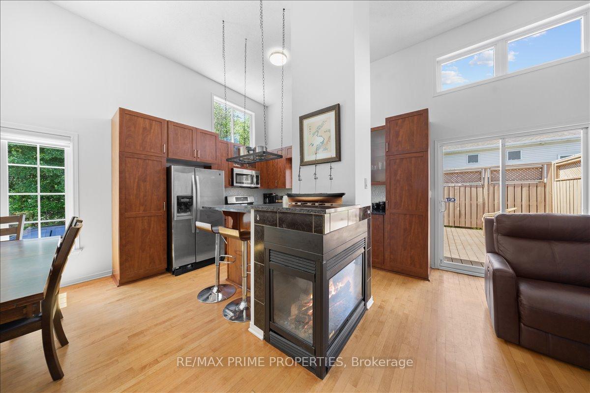Photo 10 of 201 Gladeview Private, Ottawa, Upper Hunt Club — HOMEH