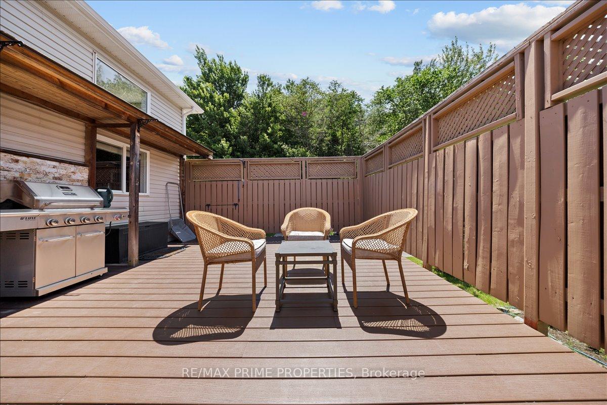 Photo 18 of 201 Gladeview Private, Ottawa, Upper Hunt Club — HOMEH