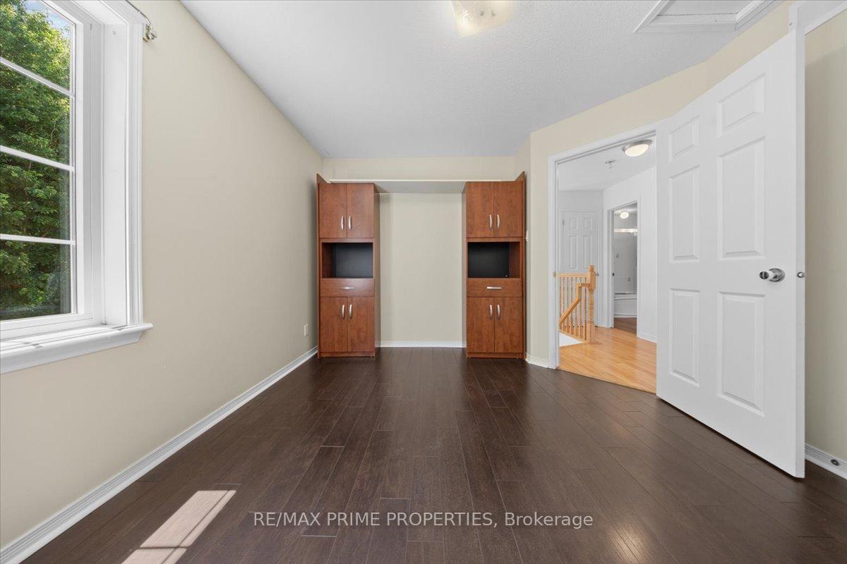 Photo 22 of 201 Gladeview Private, Ottawa, Upper Hunt Club — HOMEH