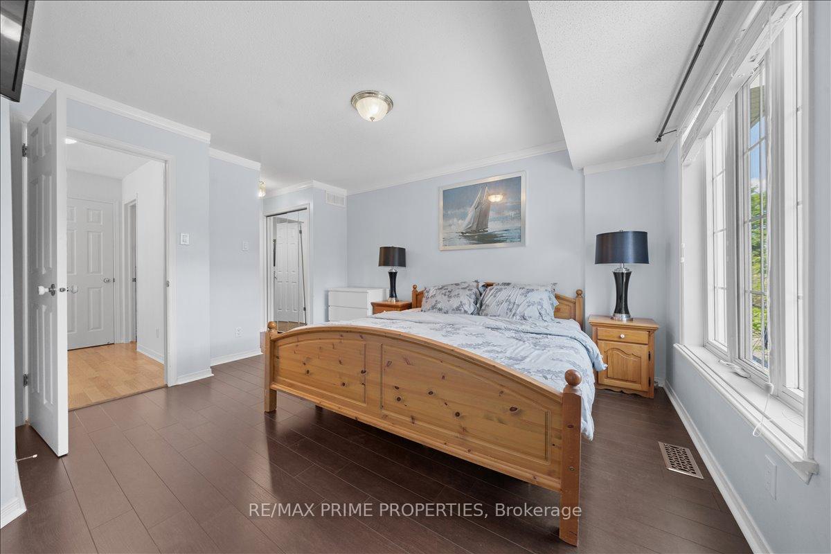 Photo 25 of 201 Gladeview Private, Ottawa, Upper Hunt Club — HOMEH