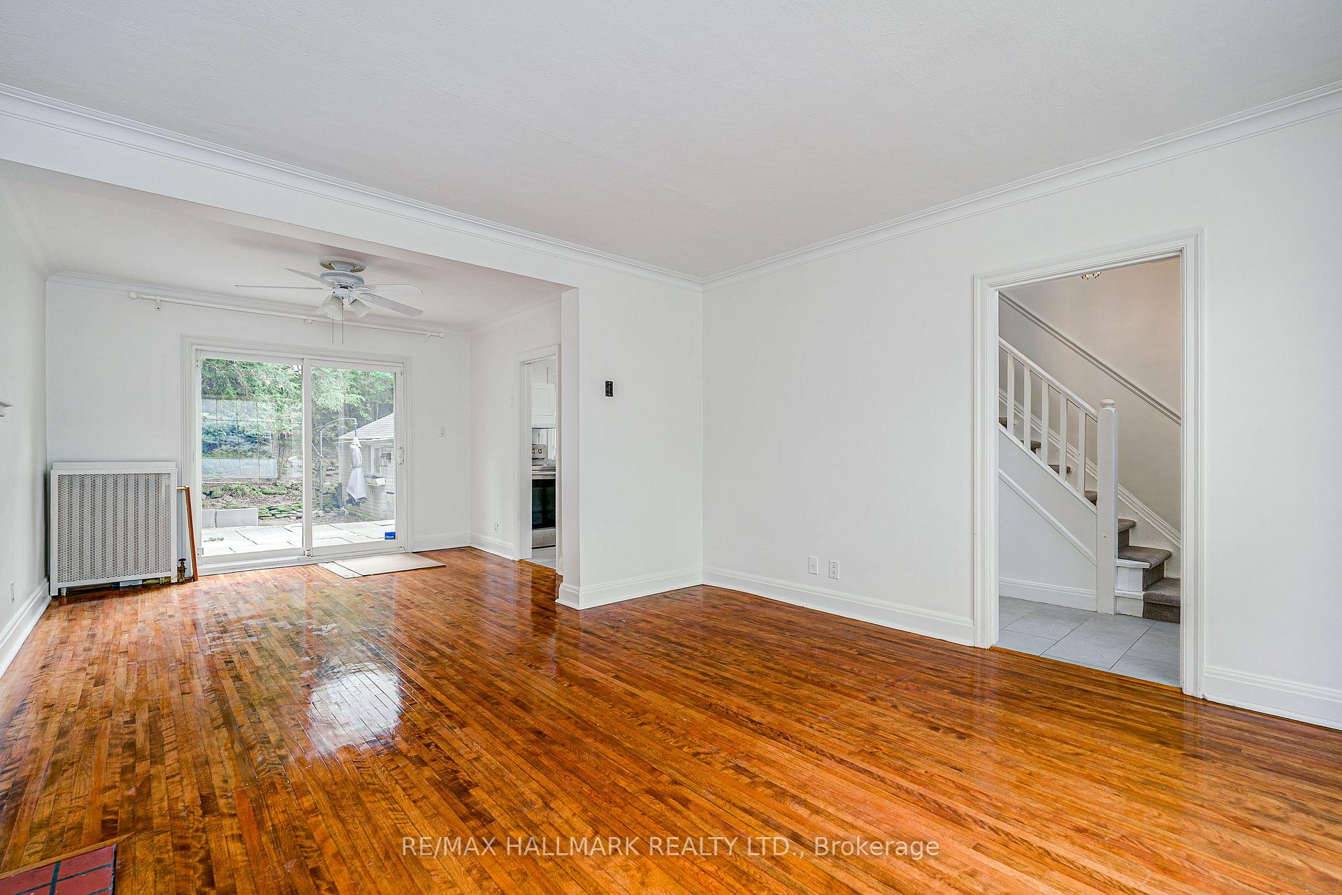 Photo 3 of 59 Fairfield Road, Toronto, Mount Pleasant East — HOMEH
