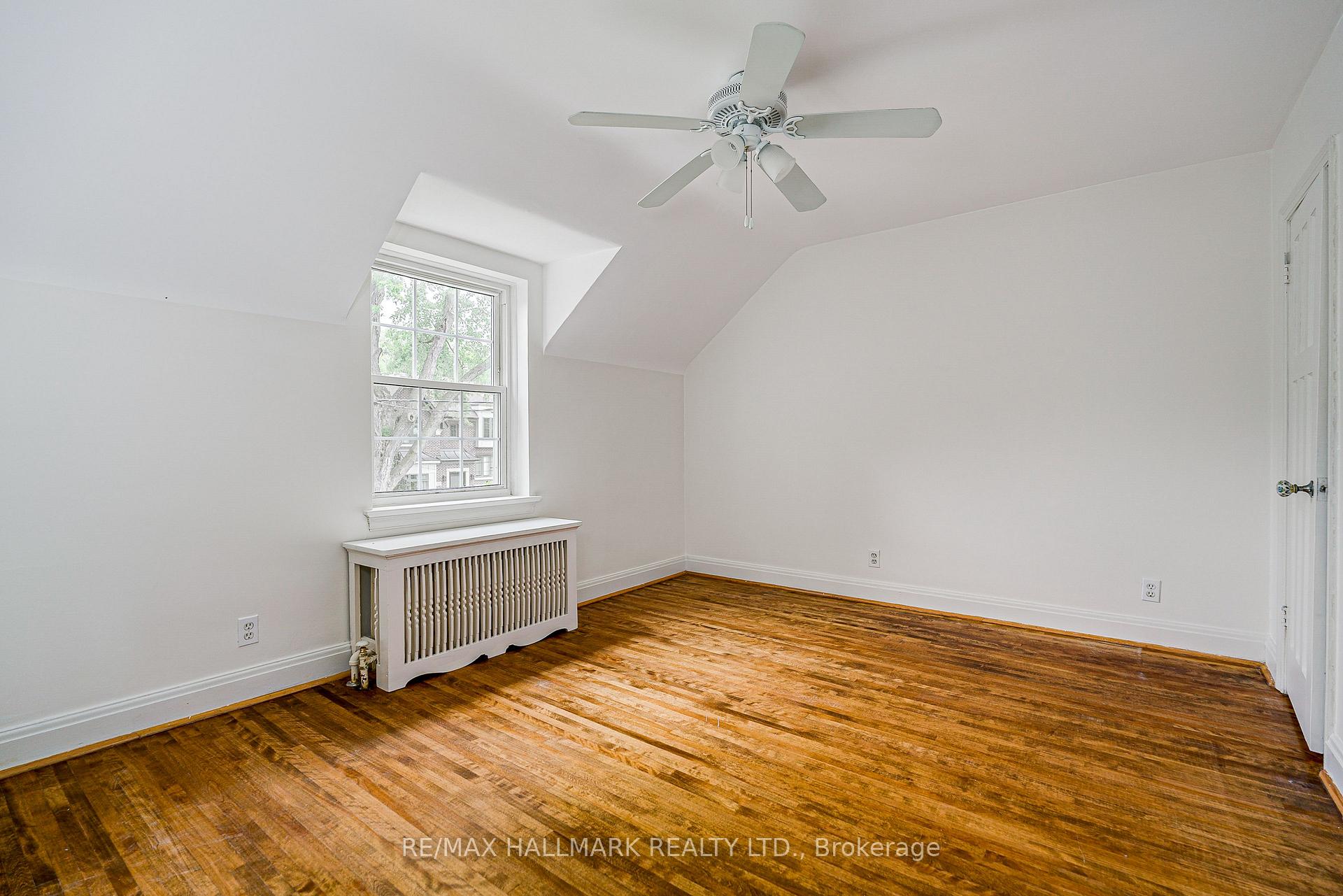 Photo 9 of 59 Fairfield Road, Toronto, Mount Pleasant East — HOMEH