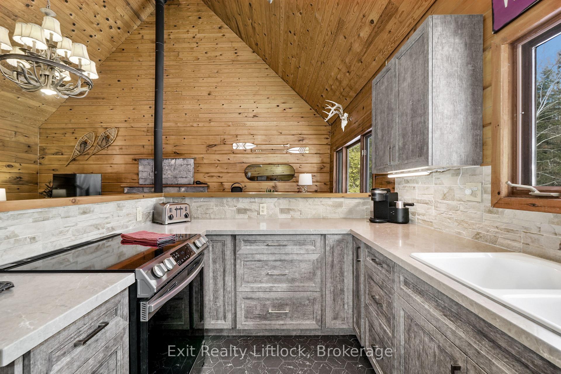 Photo 10 of 3428 County Rd 620, North Kawartha — HOMEH