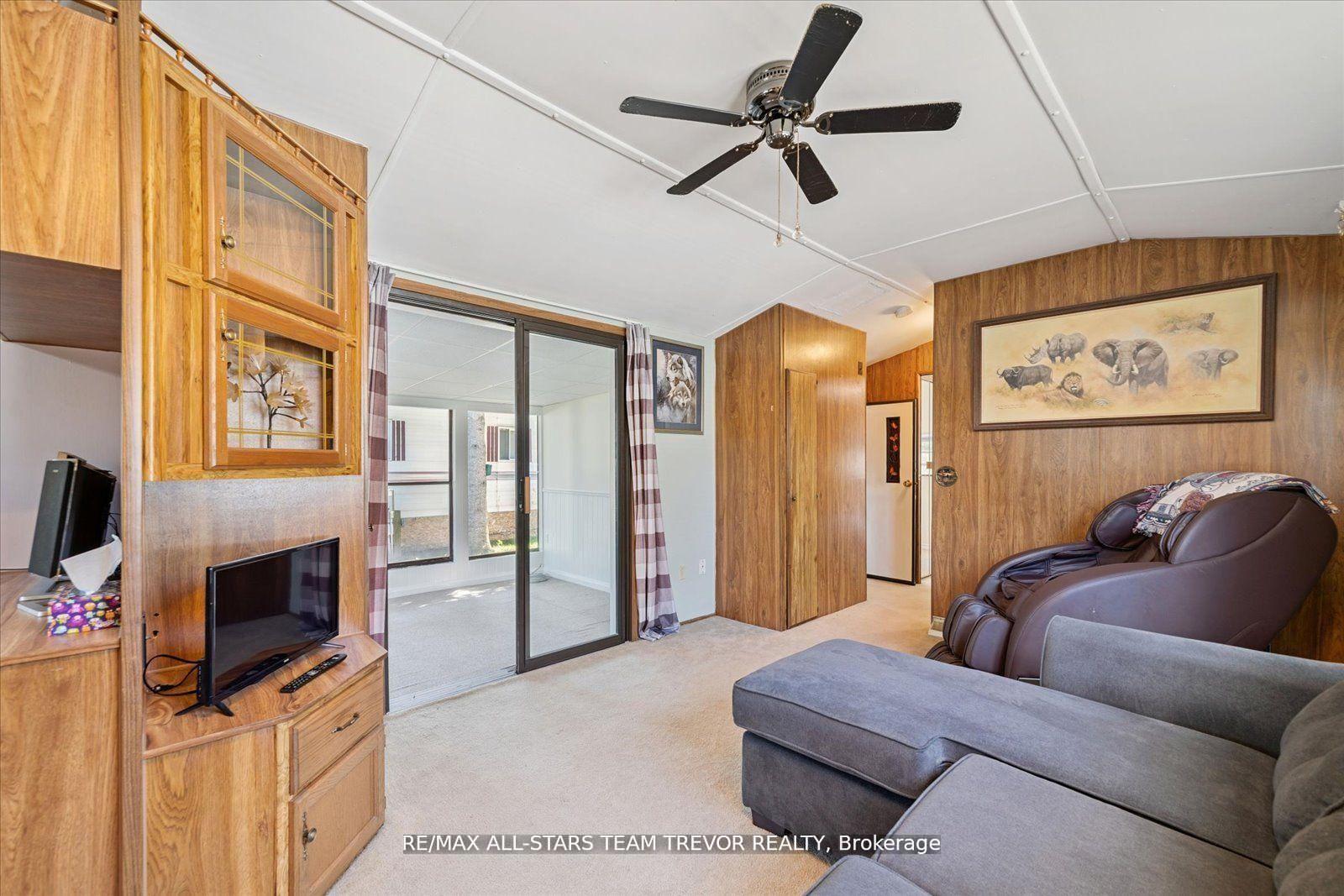 Photo 9 of Unit #336, 285 Crydermans Side Road, Georgina, Baldwin — HOMEH