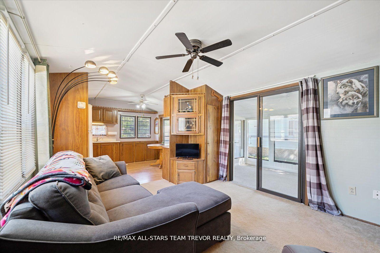 Photo 10 of Unit #336, 285 Crydermans Side Road, Georgina, Baldwin — HOMEH