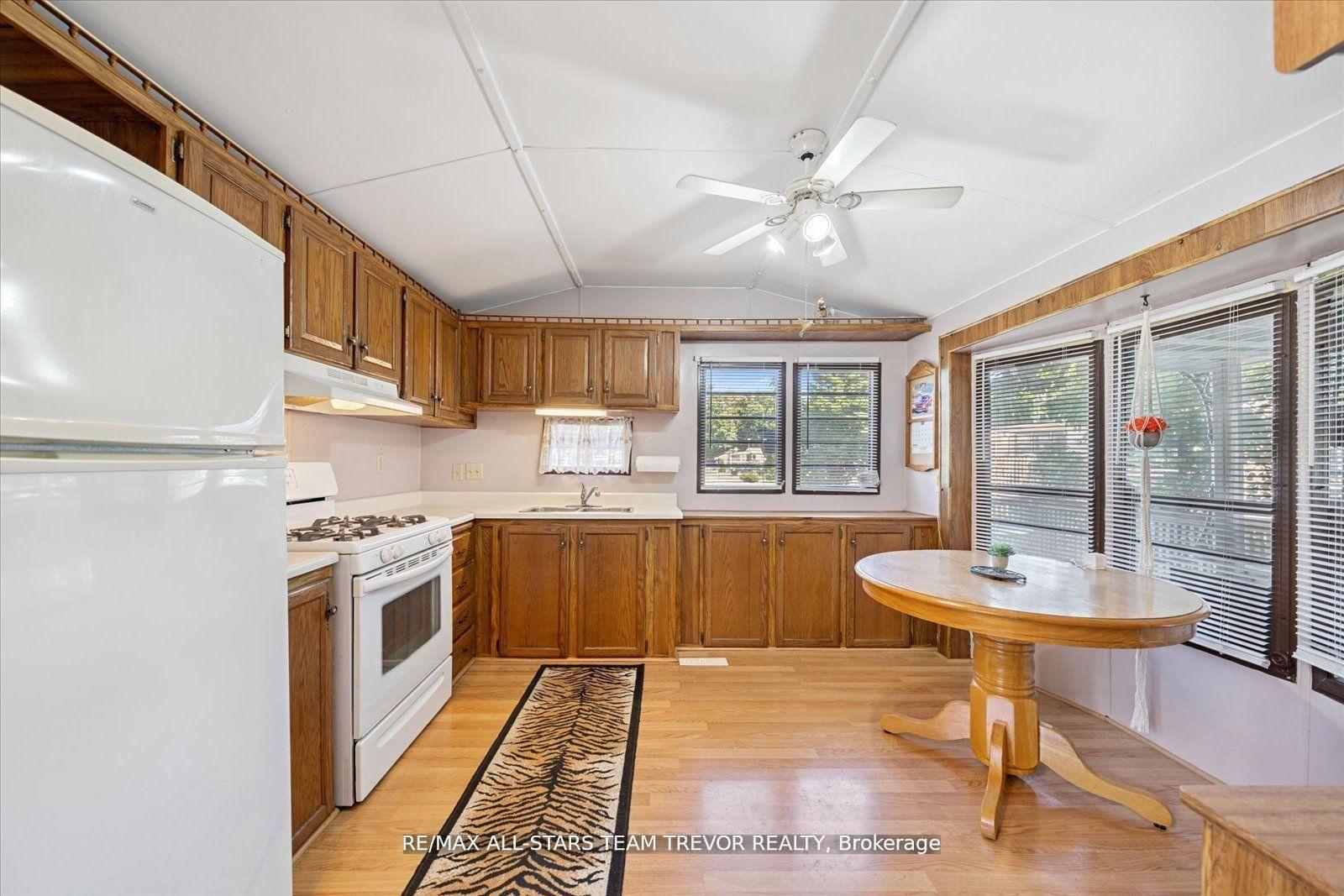 Photo 13 of Unit #336, 285 Crydermans Side Road, Georgina, Baldwin — HOMEH