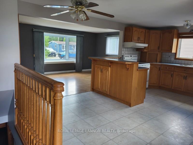 Photo 3 of 29 Birch Drive, Marathon, TB-74 — HOMEH