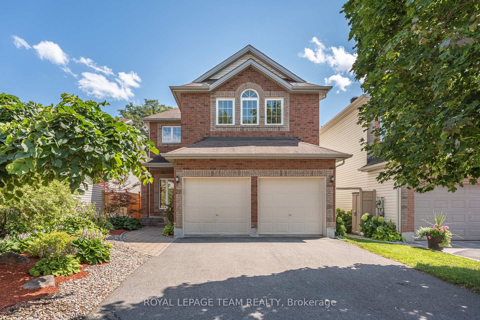 Photo 1 of 28 Borealis Crescent, Ottawa, Carson Meadows — HOMEH