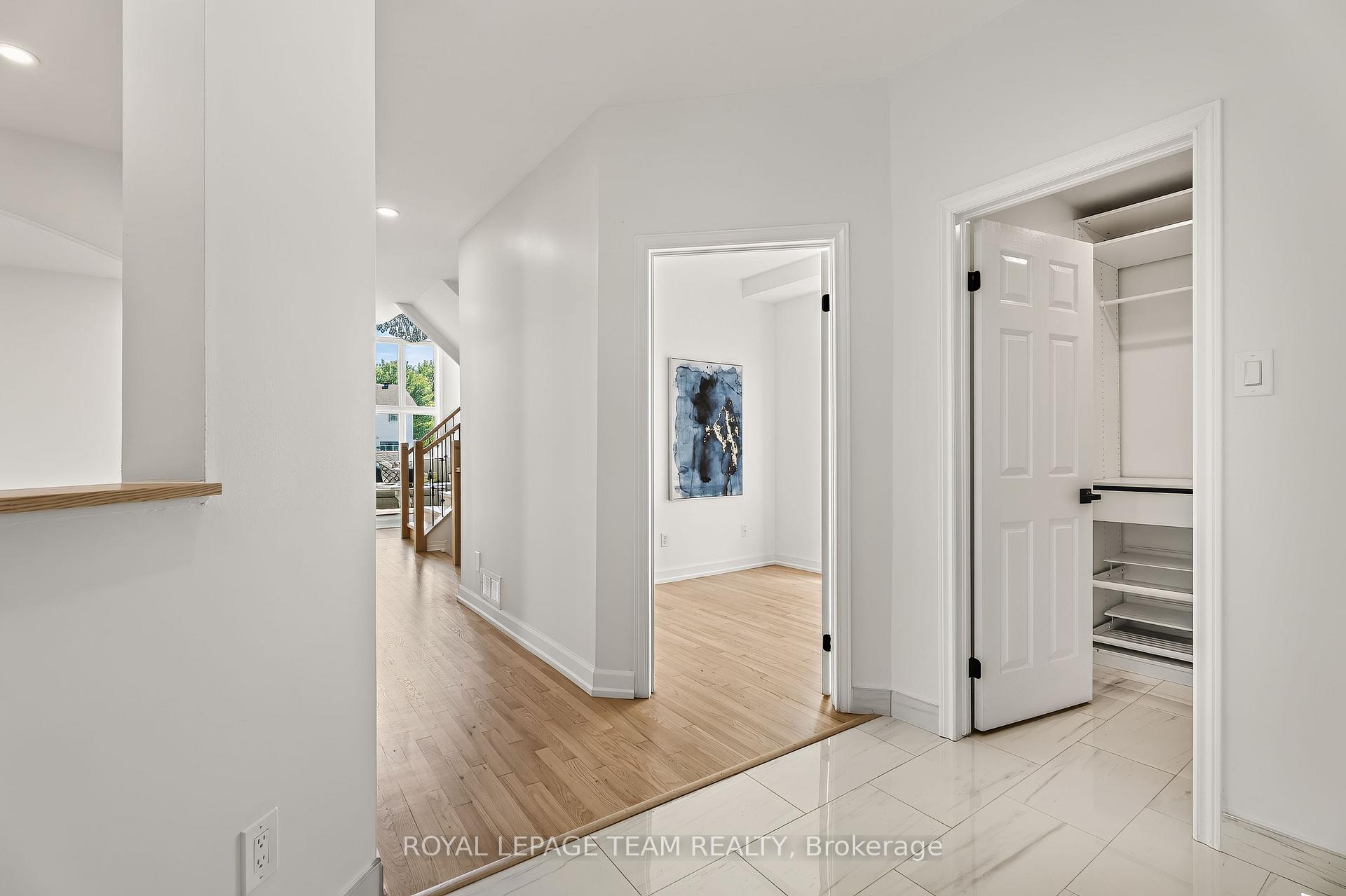Photo 4 of 28 Borealis Crescent, Ottawa, Carson Meadows — HOMEH