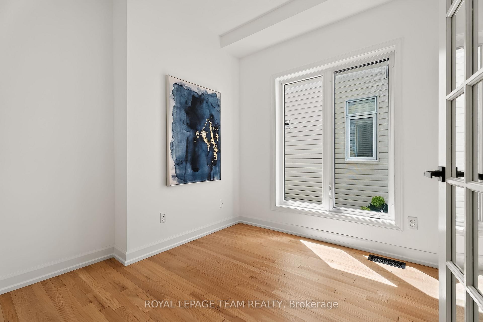 Photo 5 of 28 Borealis Crescent, Ottawa, Carson Meadows — HOMEH