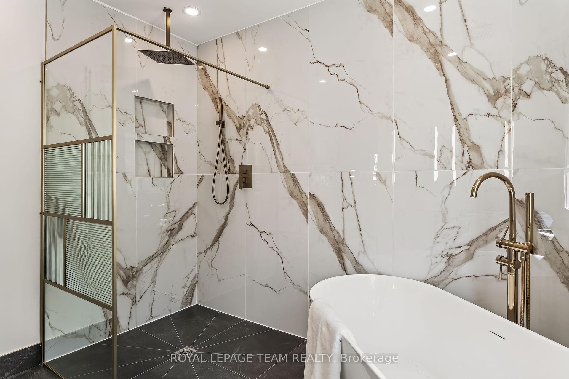 Photo 25 of 28 Borealis Crescent, Ottawa, Carson Meadows — HOMEH