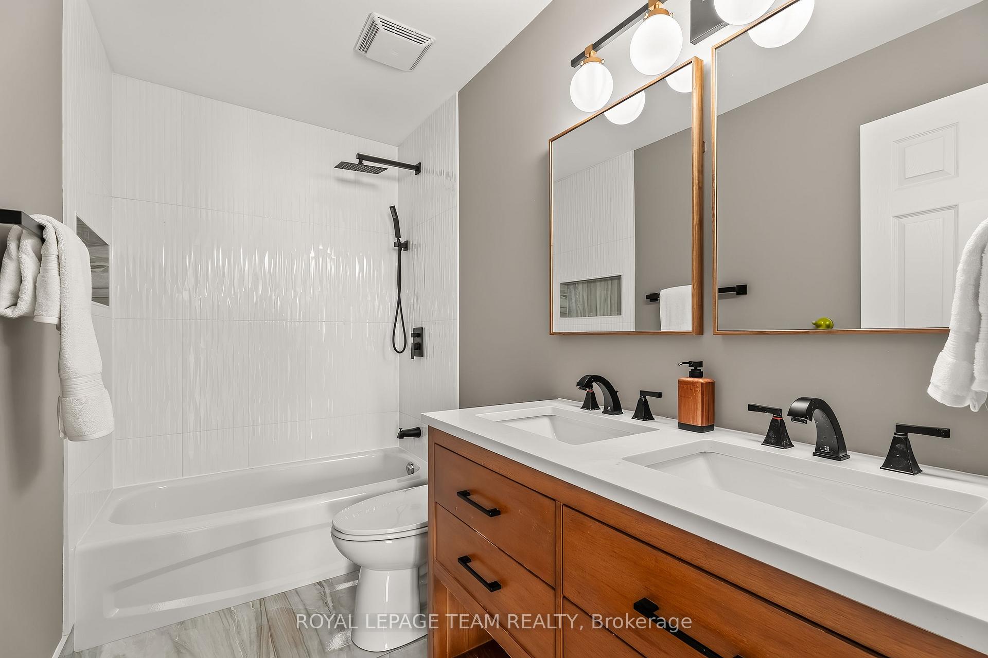 Photo 34 of 28 Borealis Crescent, Ottawa, Carson Meadows — HOMEH