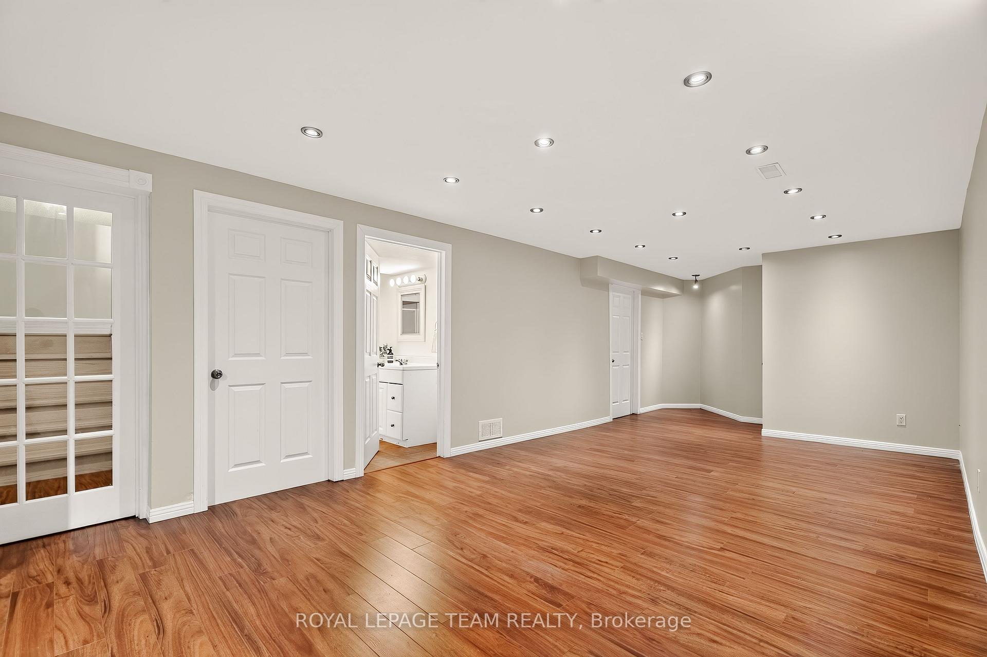 Photo 37 of 28 Borealis Crescent, Ottawa, Carson Meadows — HOMEH