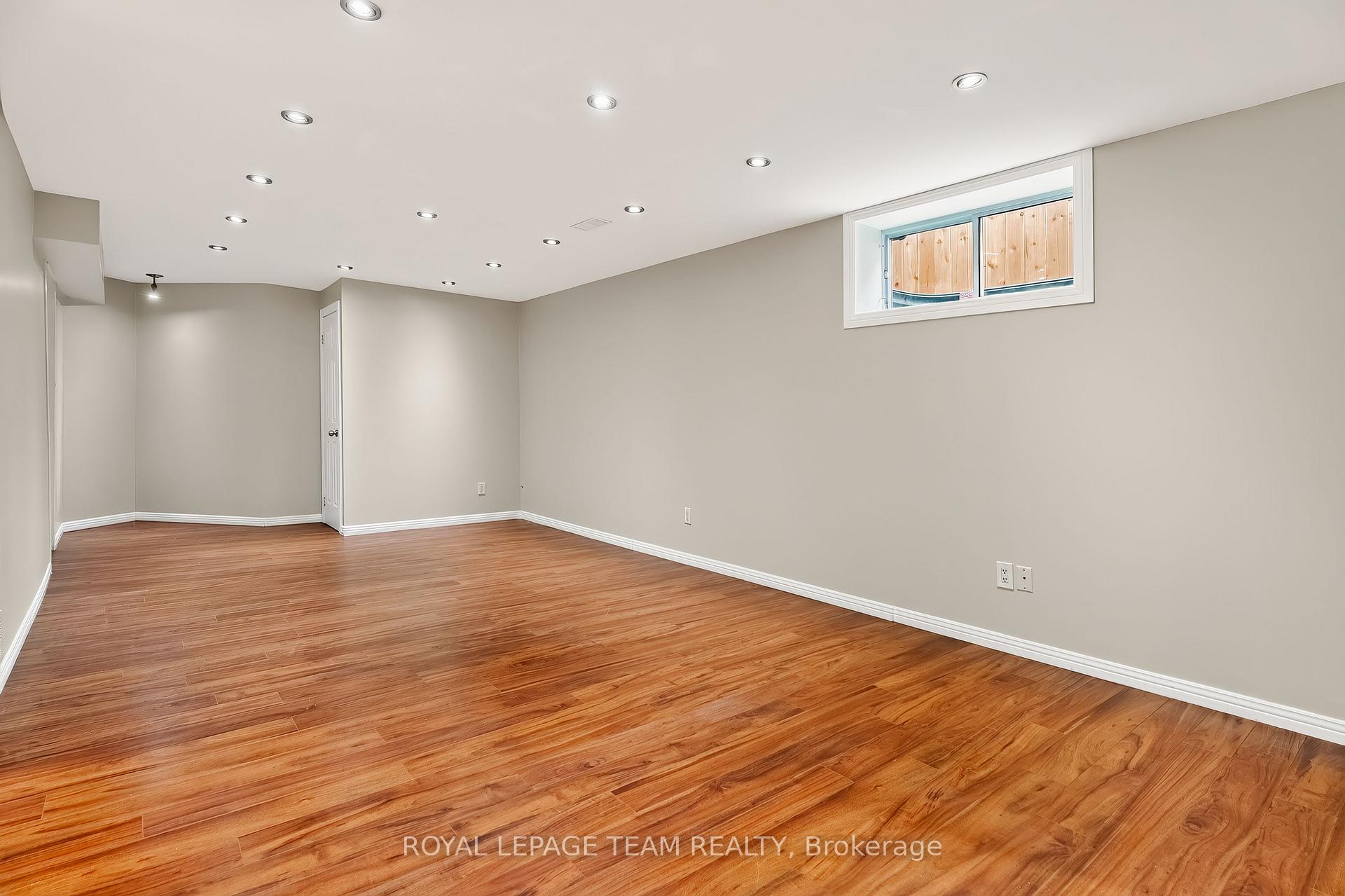 Photo 38 of 28 Borealis Crescent, Ottawa, Carson Meadows — HOMEH
