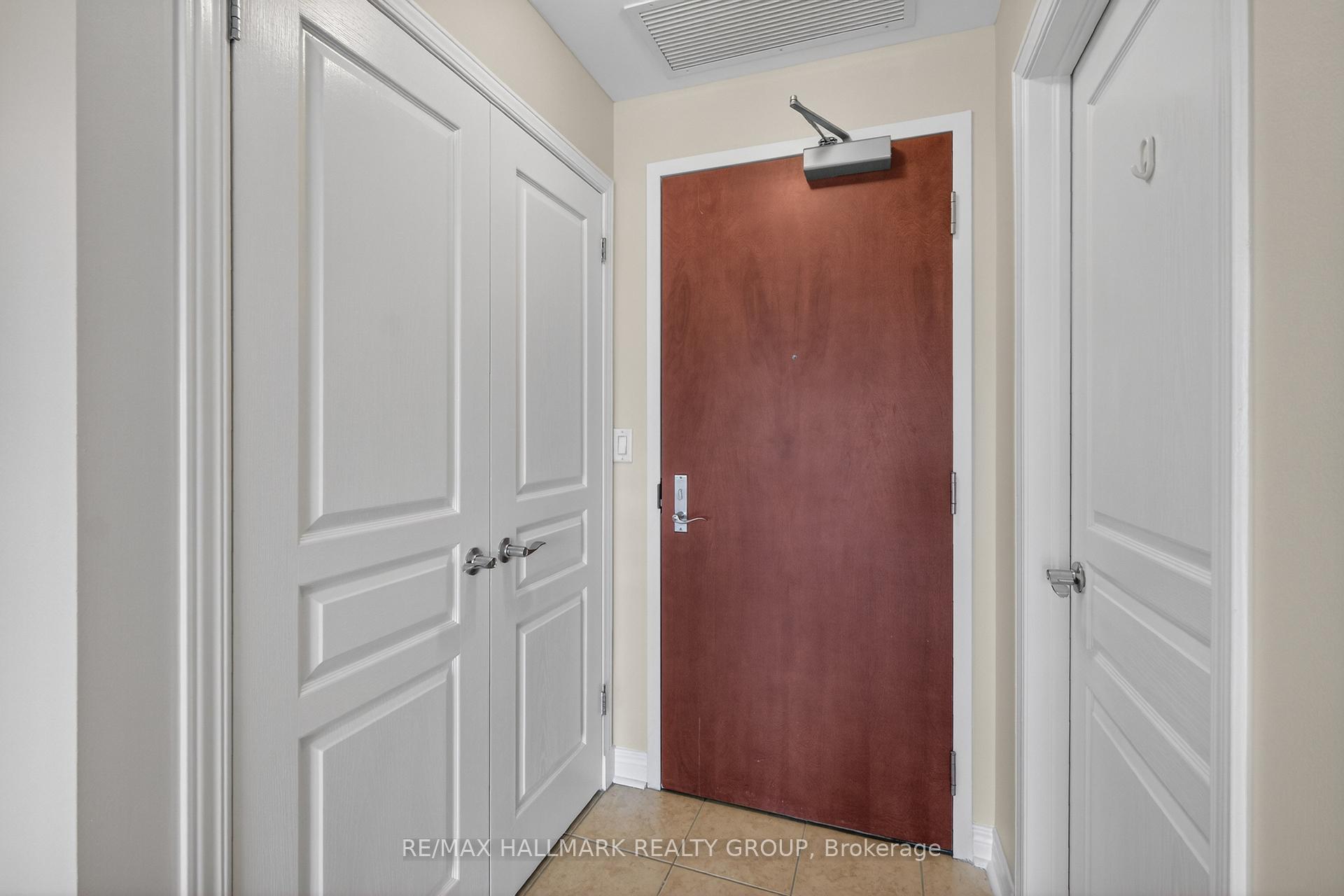 Photo 8 of Unit 301, 1005 Beauparc Private, Ottawa, Cyrville — HOMEH