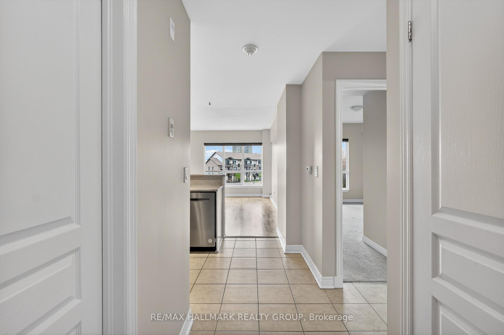 Photo 9 of Unit 301, 1005 Beauparc Private, Ottawa, Cyrville — HOMEH