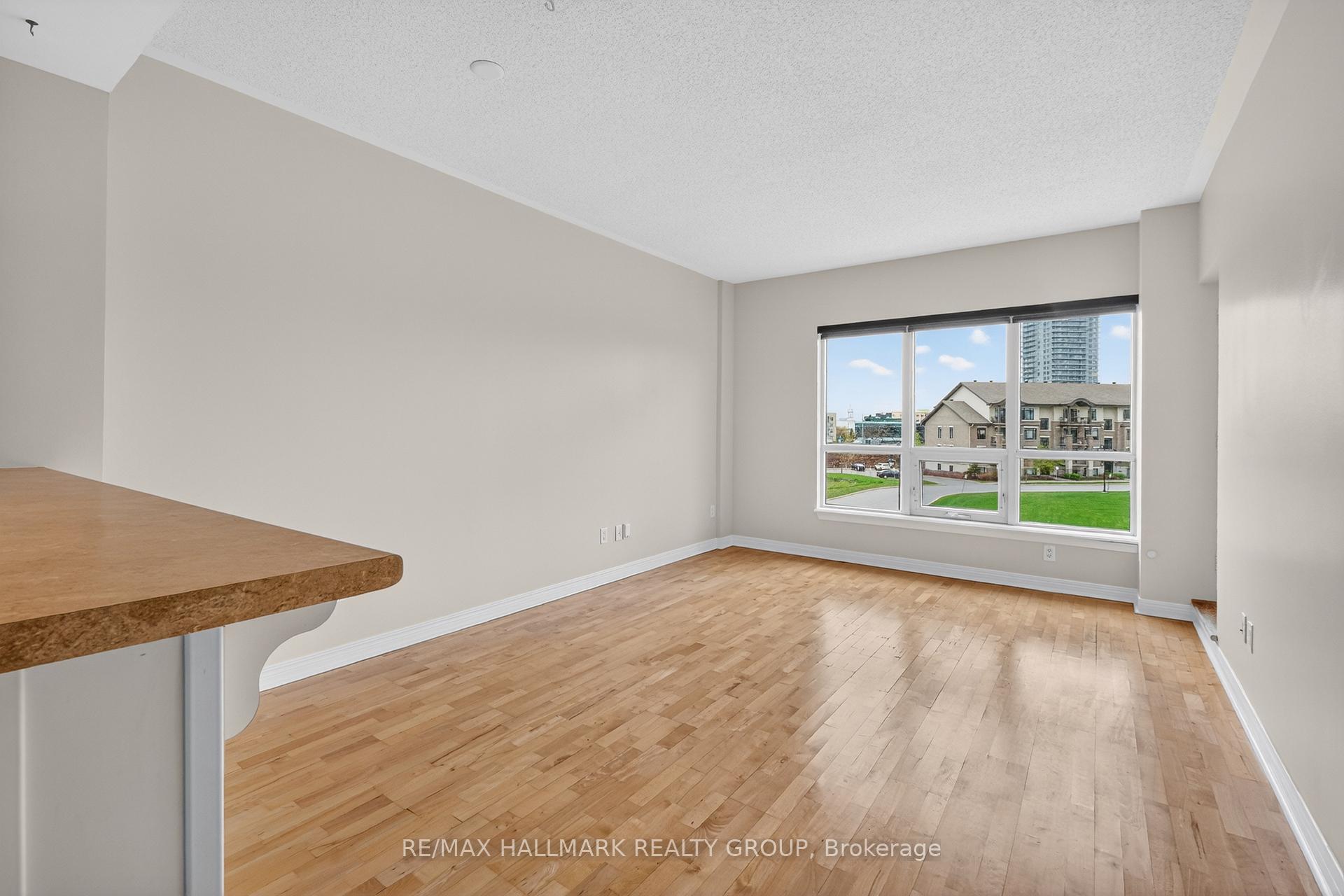 Photo 13 of Unit 301, 1005 Beauparc Private, Ottawa, Cyrville — HOMEH