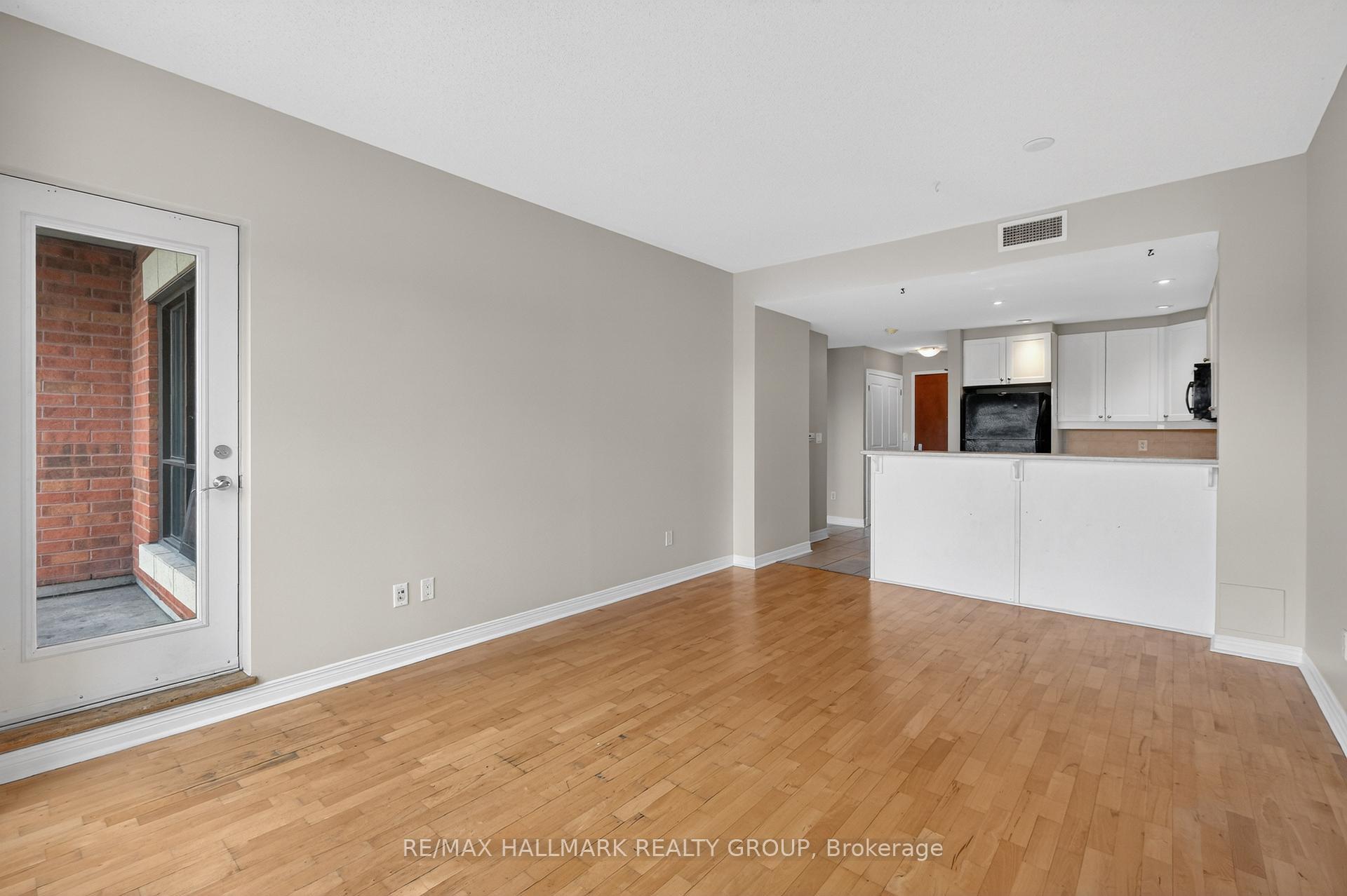 Photo 18 of Unit 301, 1005 Beauparc Private, Ottawa, Cyrville — HOMEH