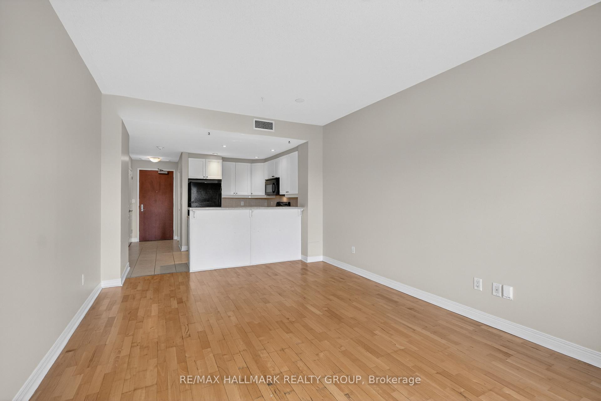 Photo 19 of Unit 301, 1005 Beauparc Private, Ottawa, Cyrville — HOMEH