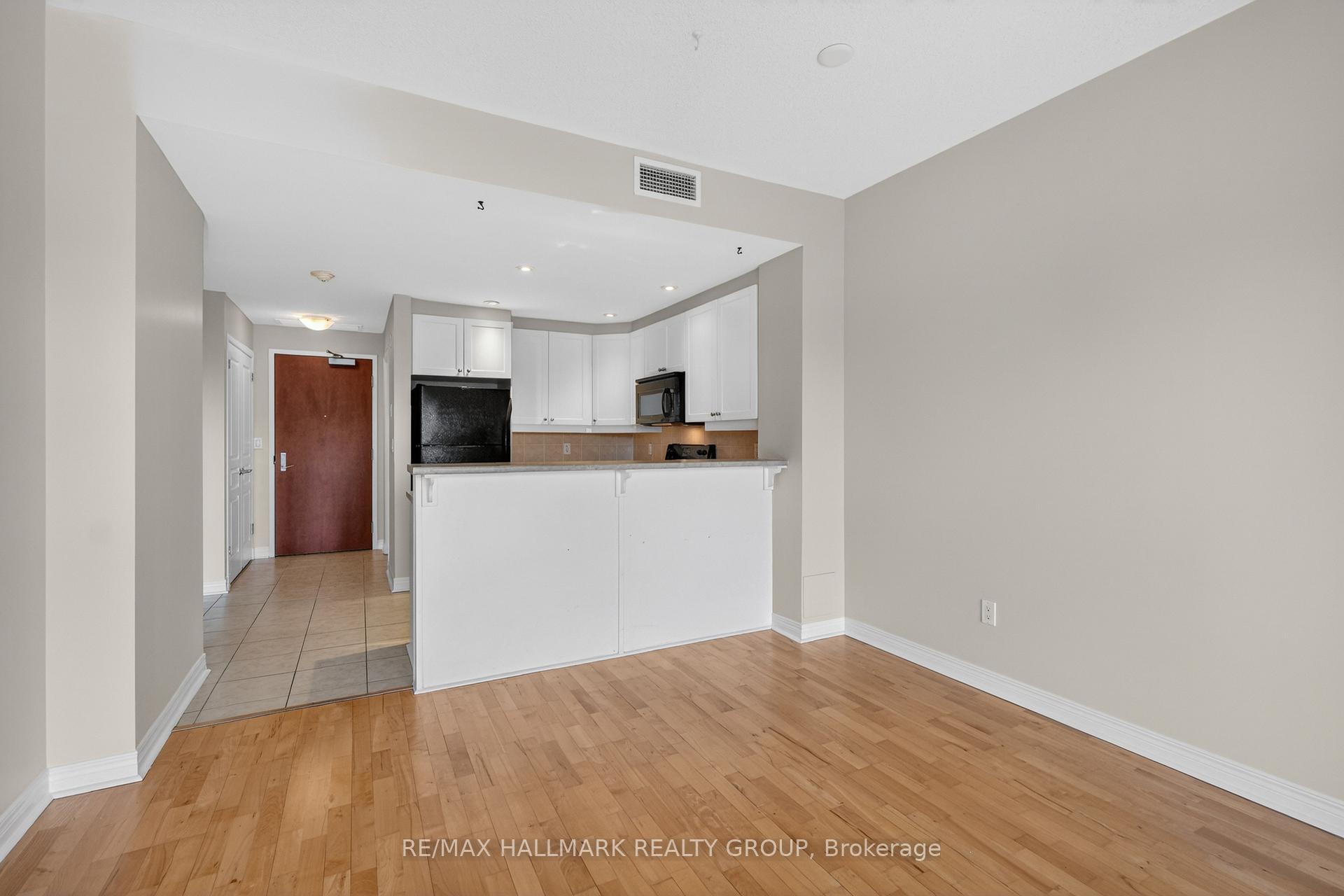 Photo 20 of Unit 301, 1005 Beauparc Private, Ottawa, Cyrville — HOMEH