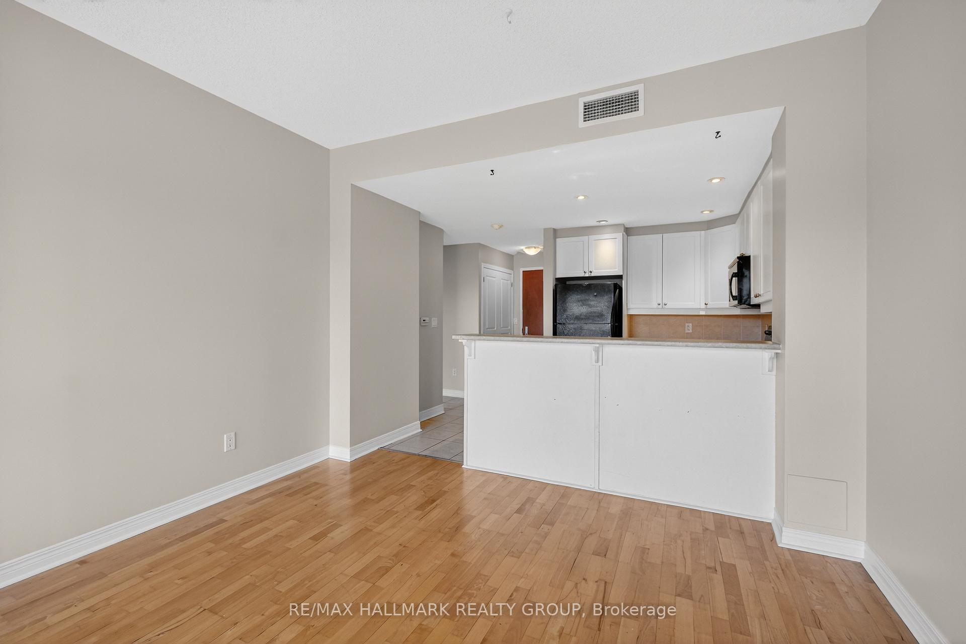 Photo 21 of Unit 301, 1005 Beauparc Private, Ottawa, Cyrville — HOMEH