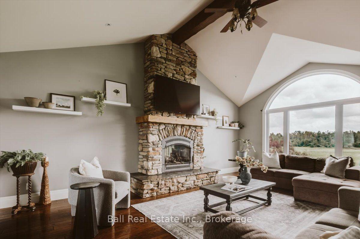 Photo 10 of 1035 Listowel Line, Selwyn — HOMEH