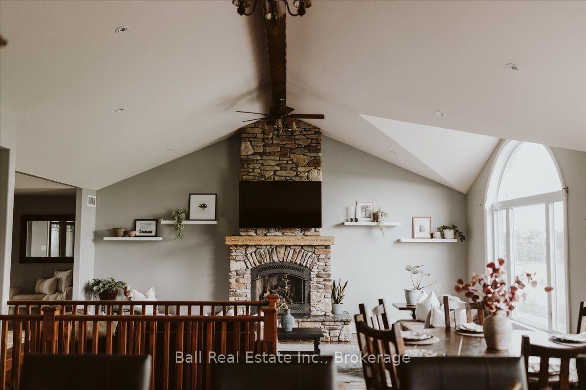 Photo 14 of 1035 Listowel Line, Selwyn — HOMEH