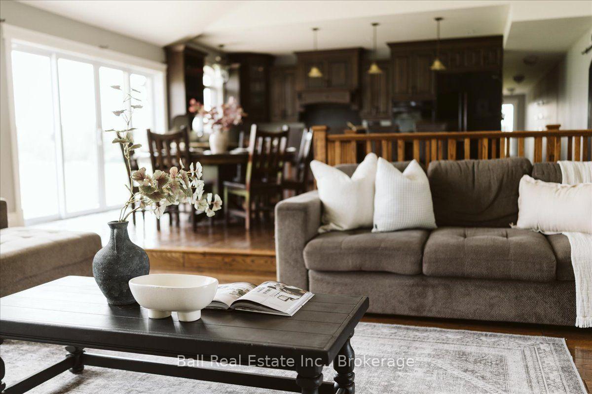 Photo 15 of 1035 Listowel Line, Selwyn — HOMEH