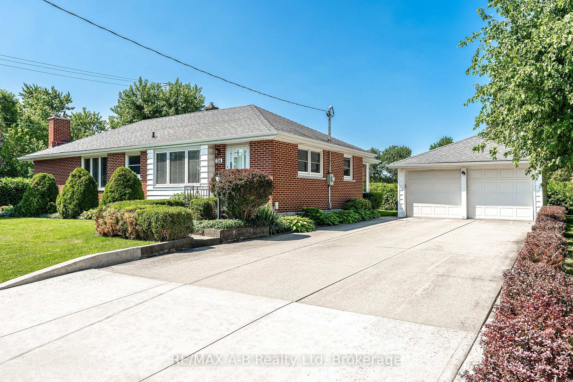 Photo 2 of 34 Warner Street, St. Marys — HOMEH
