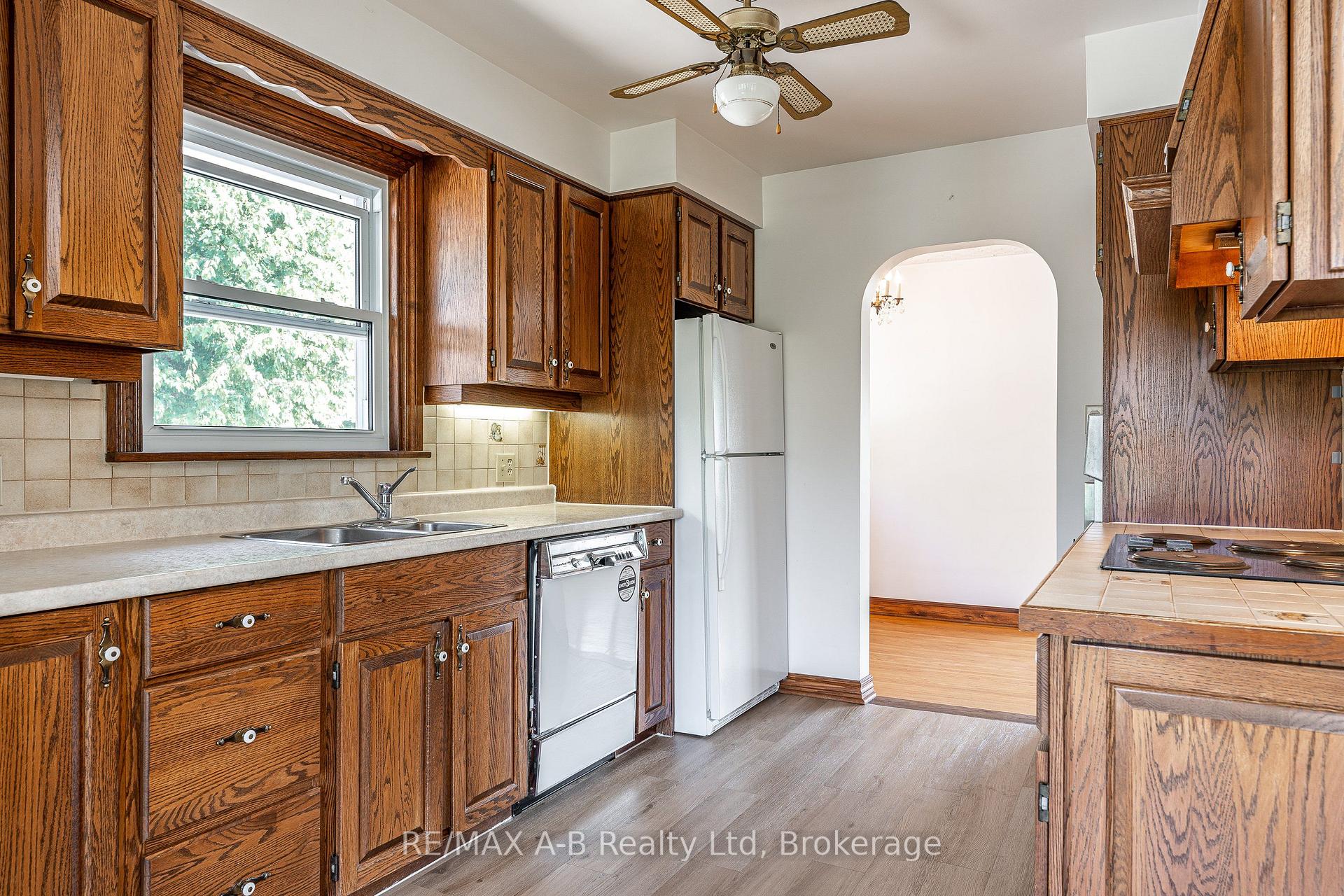 Photo 14 of 34 Warner Street, St. Marys — HOMEH