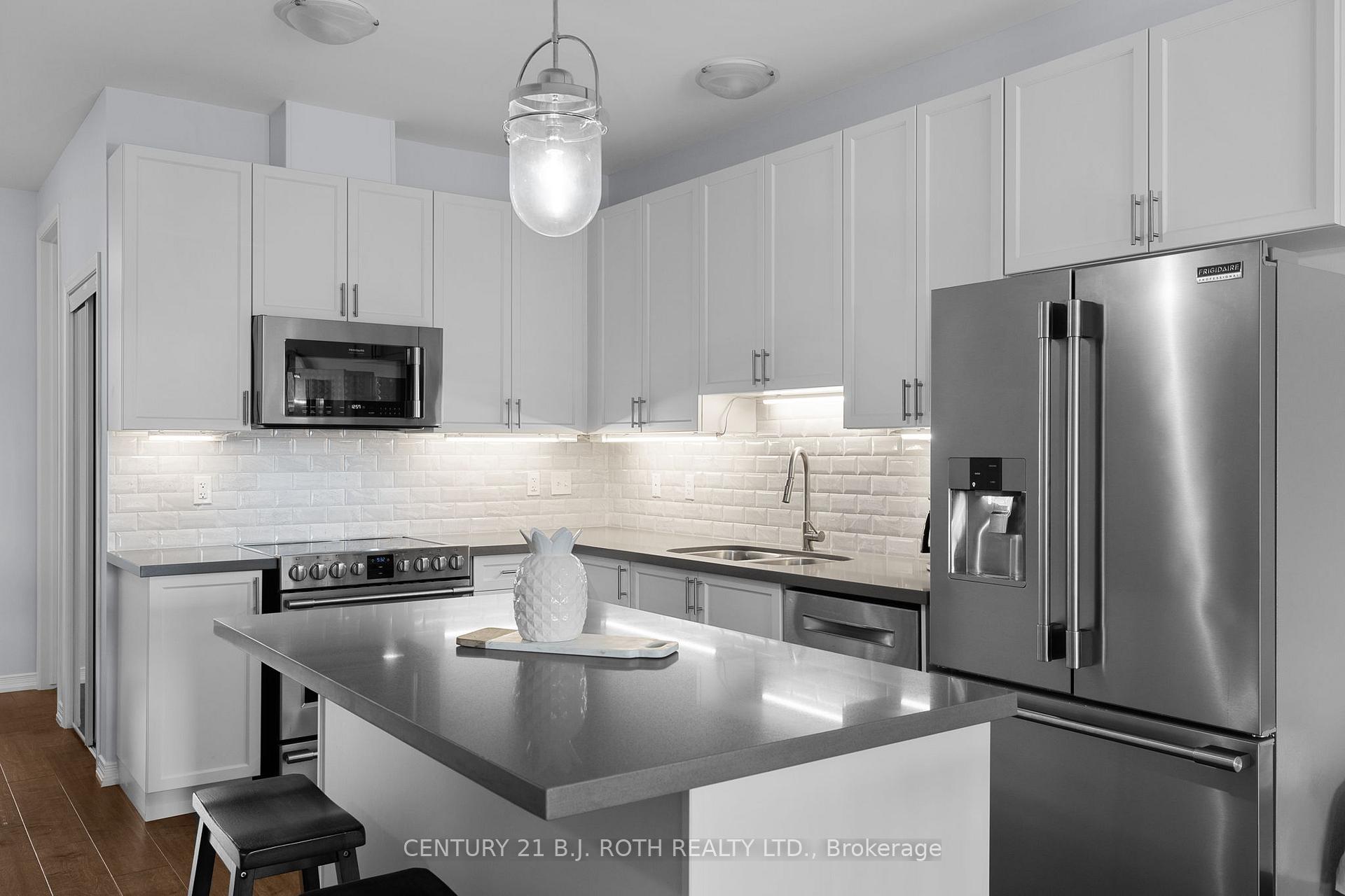 Photo 6 of 117 Isabella Drive, Orillia — HOMEH