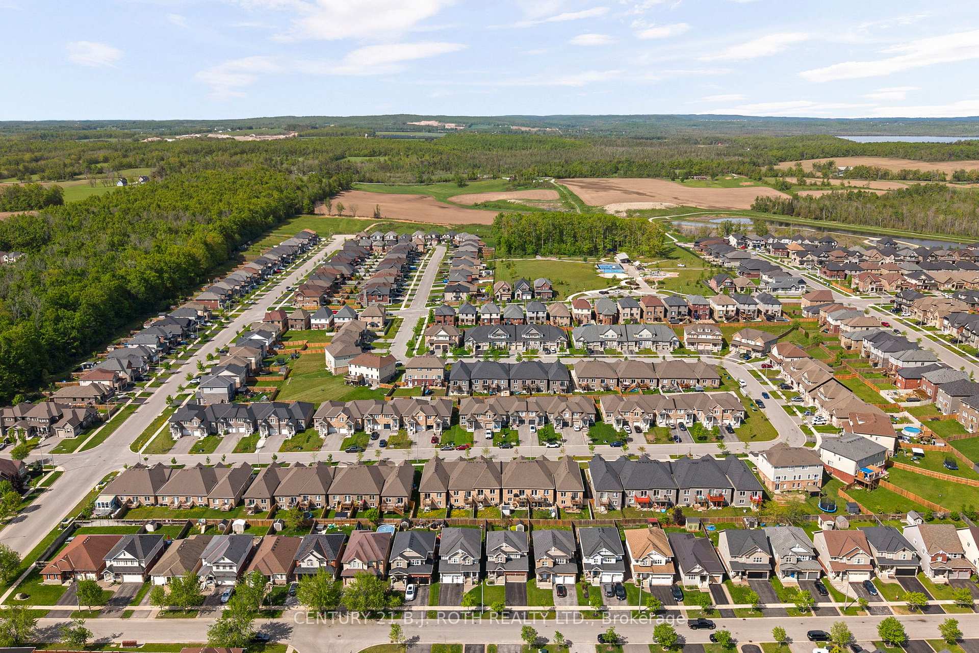 Photo 35 of 117 Isabella Drive, Orillia — HOMEH