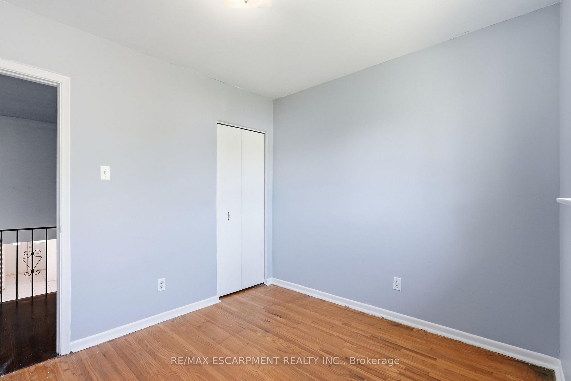 Photo 21 of 2469 Padstow Crescent, Mississauga, Clarkson — HOMEH