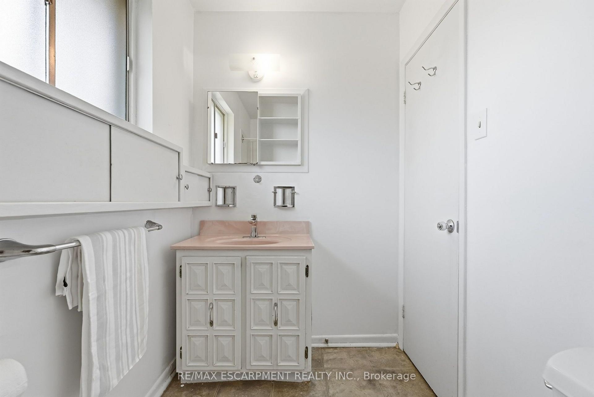 Photo 22 of 2469 Padstow Crescent, Mississauga, Clarkson — HOMEH